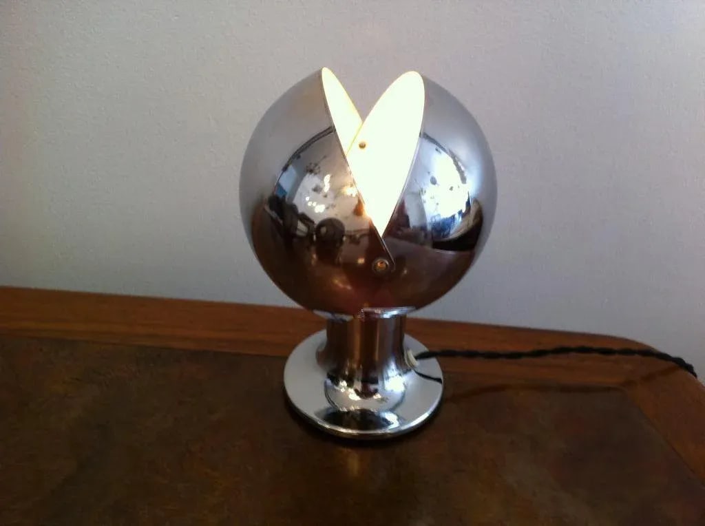 1960s Chrome Eclipse Lamp - 4