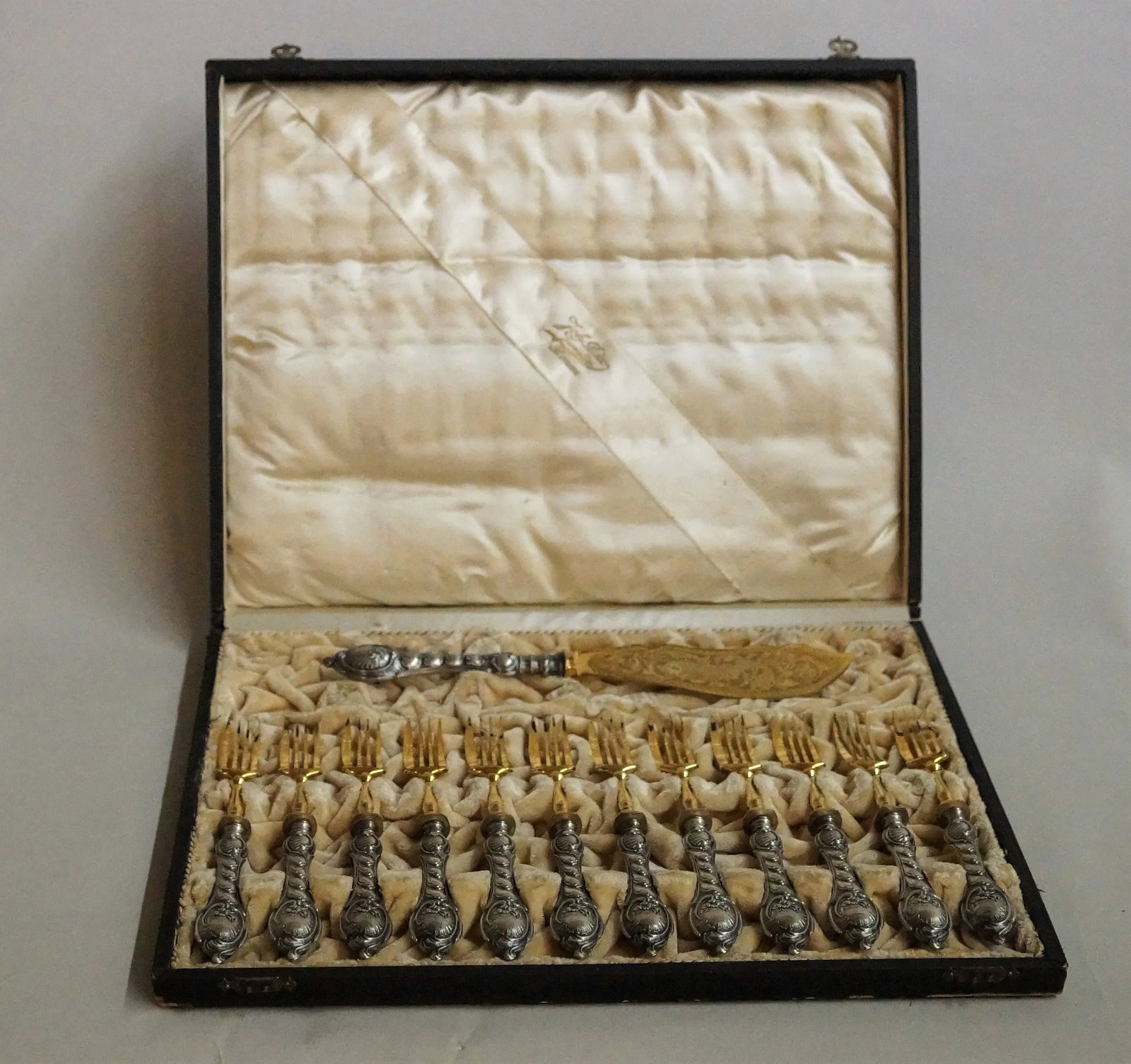 19th Century German Silver and Parcel Fish Service - 15 Piece Set - 9