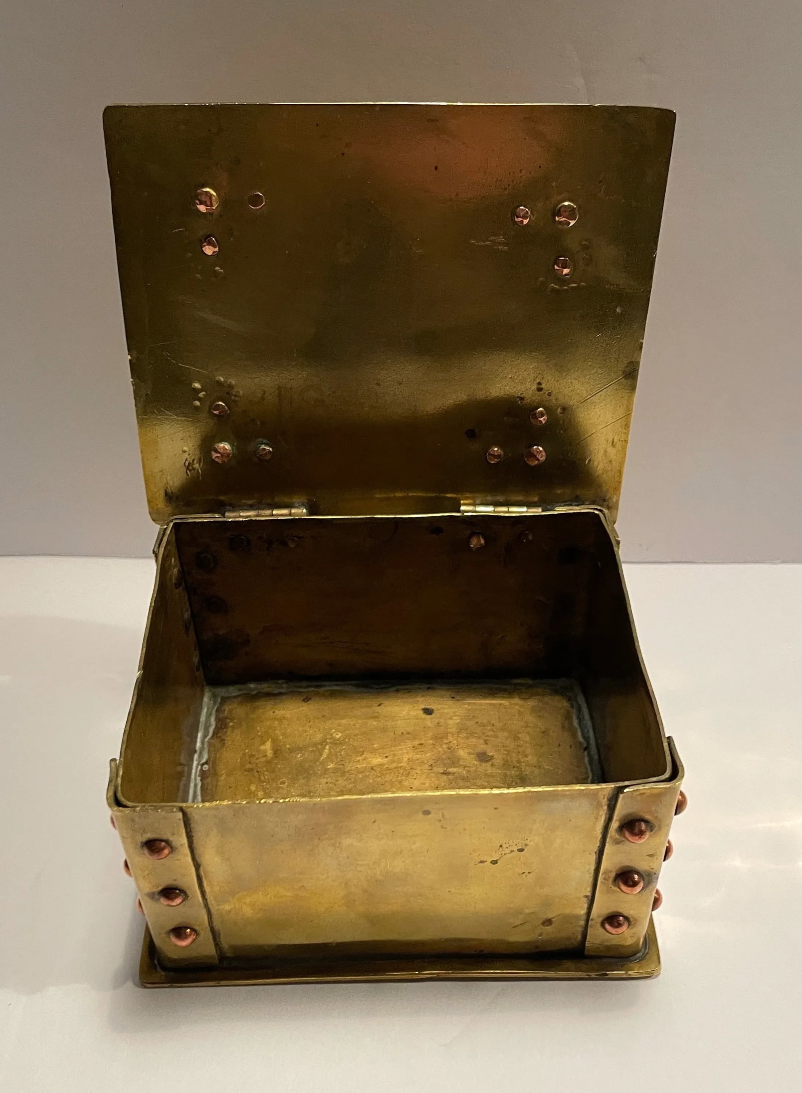 Antique Arts & Crafts Brass and Copper Box - 3