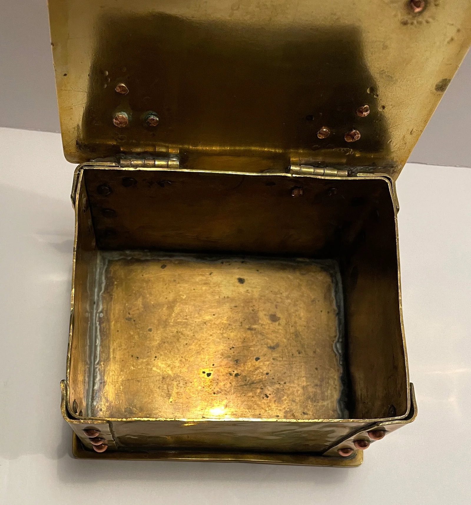 Antique Arts & Crafts Brass and Copper Box - 5