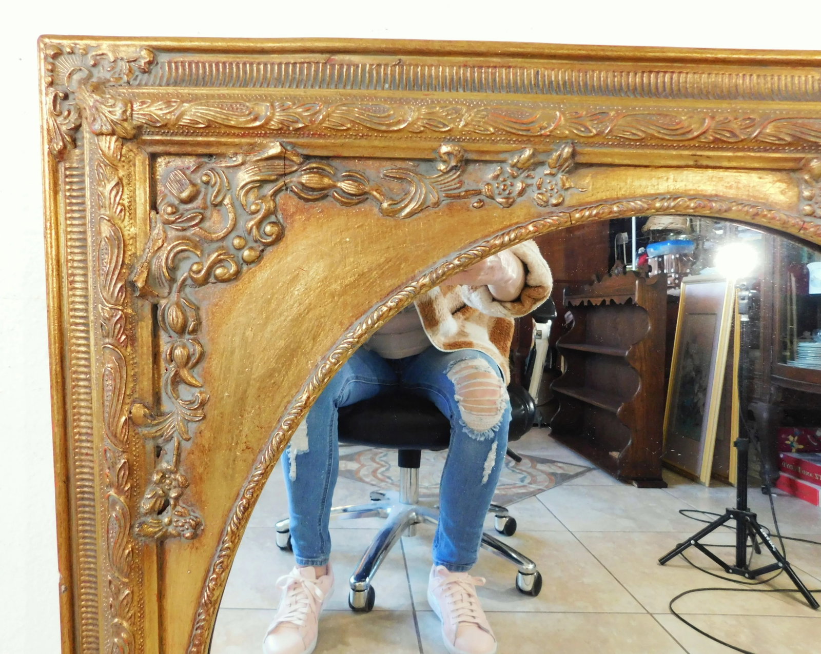 Vintage C1980s Ornate Gold Floral Wood Hanging Wall Mirror - 7