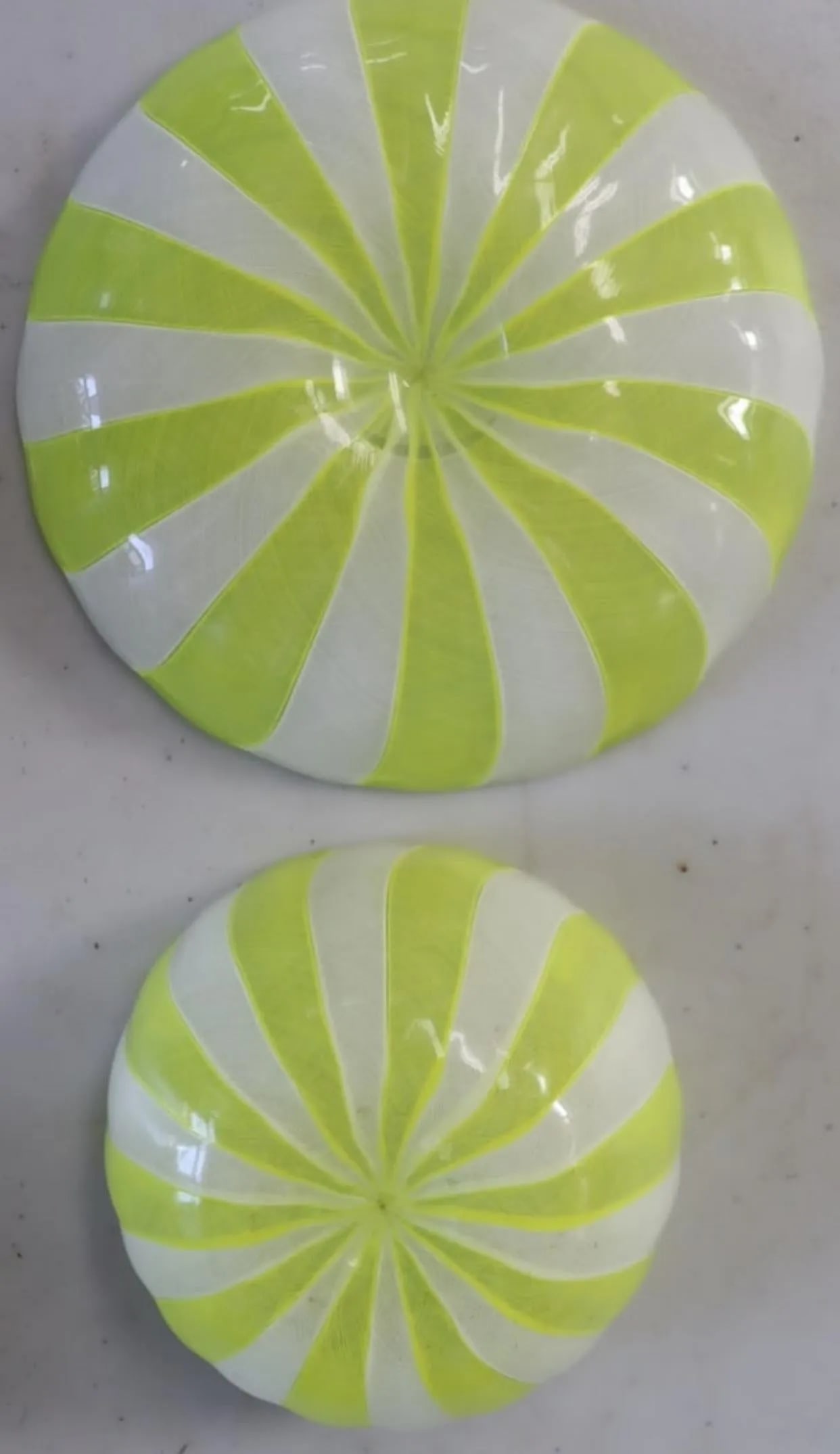 12 Pieces of Venini Latticino Yellow & White Desert Bowls and Plates. - 2
