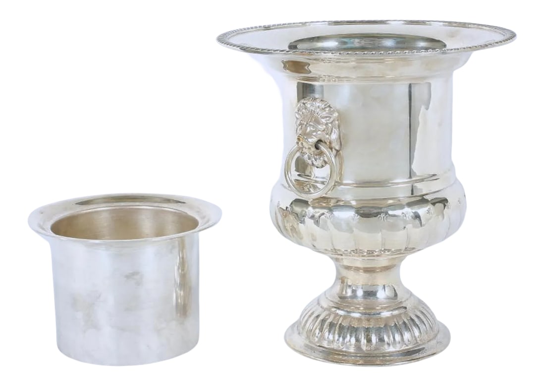Mid 20th Century English Sheffield Plated Barware Wine Cooler: English Sheffield silver plated wine cooler / ice bucket with removable insert and lion head design details handle. Maker's mark on bottom. The bucket is in good vintage condition with wear
