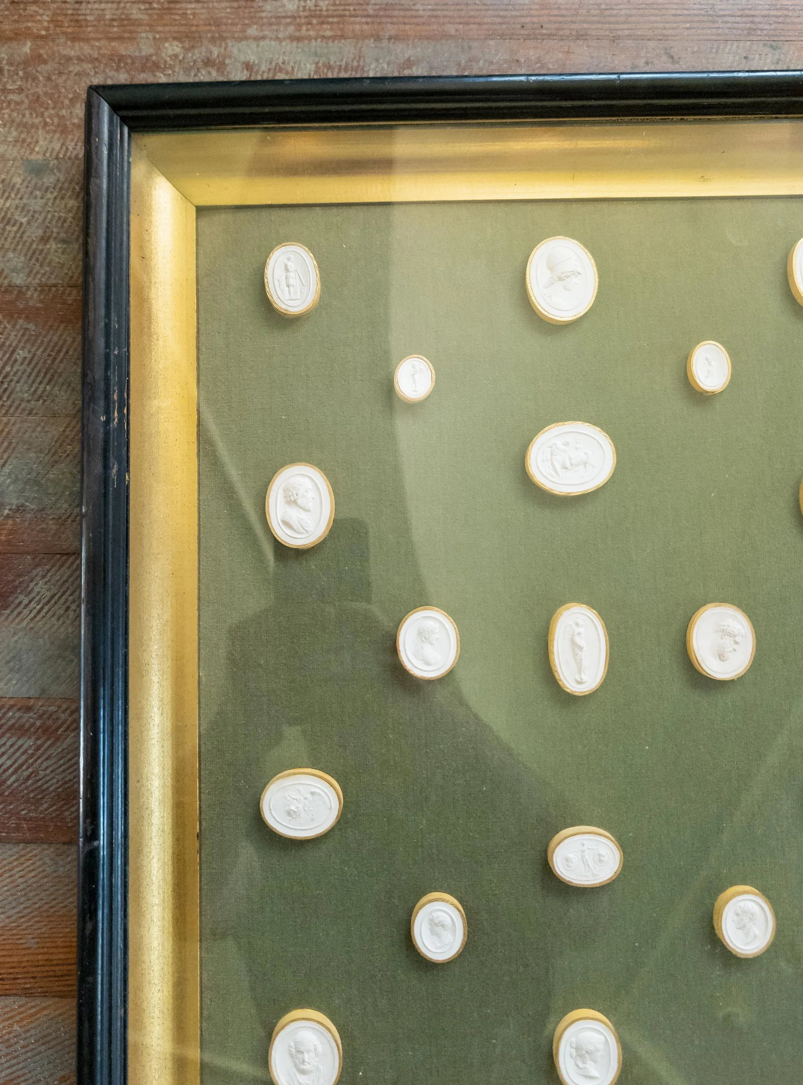 19th Century Framed Set of Italian Grand Tour Intaglios in Shadow Boxes - 3