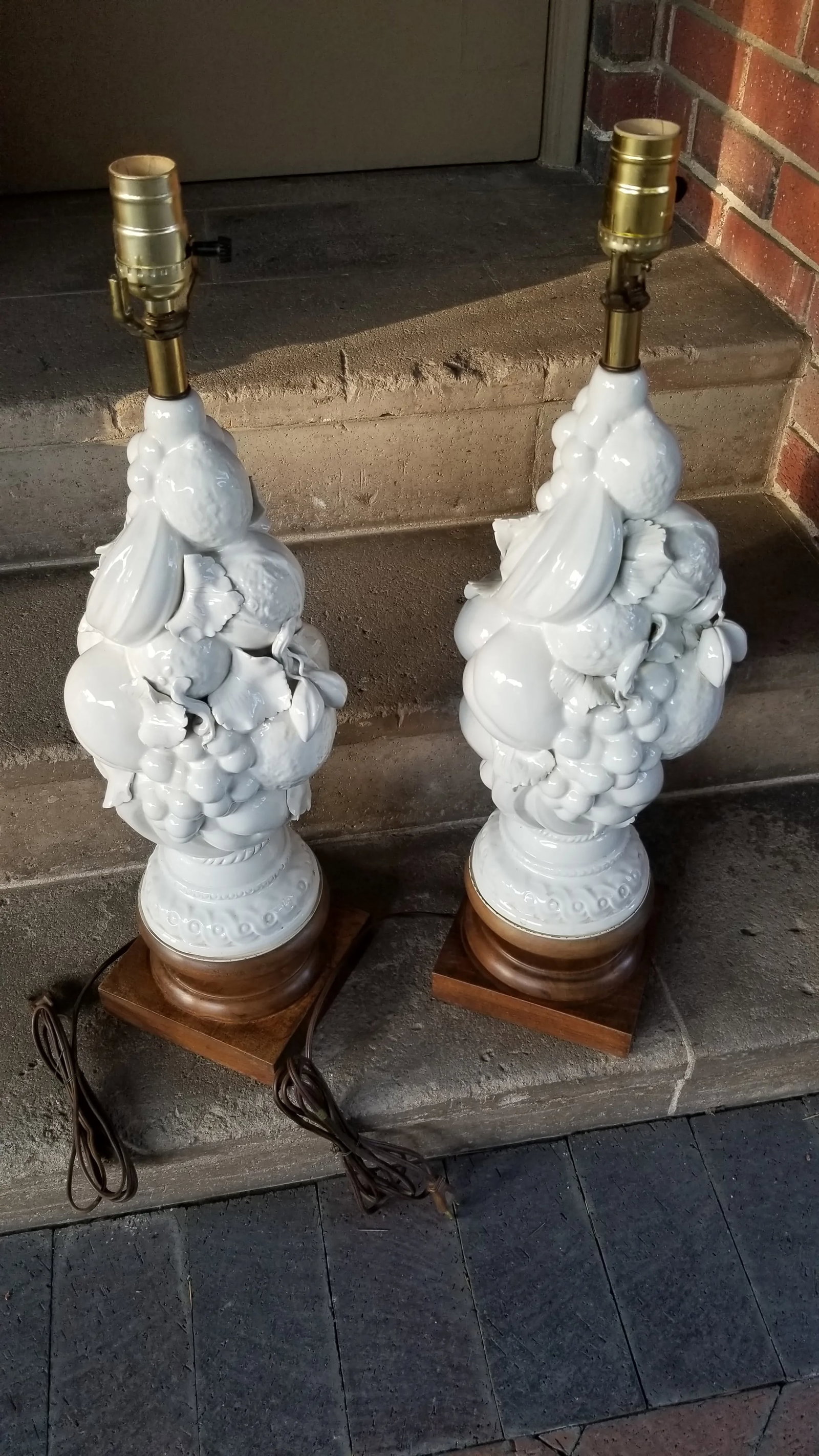 1960s Italian Blanc De Chine Fruits Topiary Table Lamps - a Pair - 4