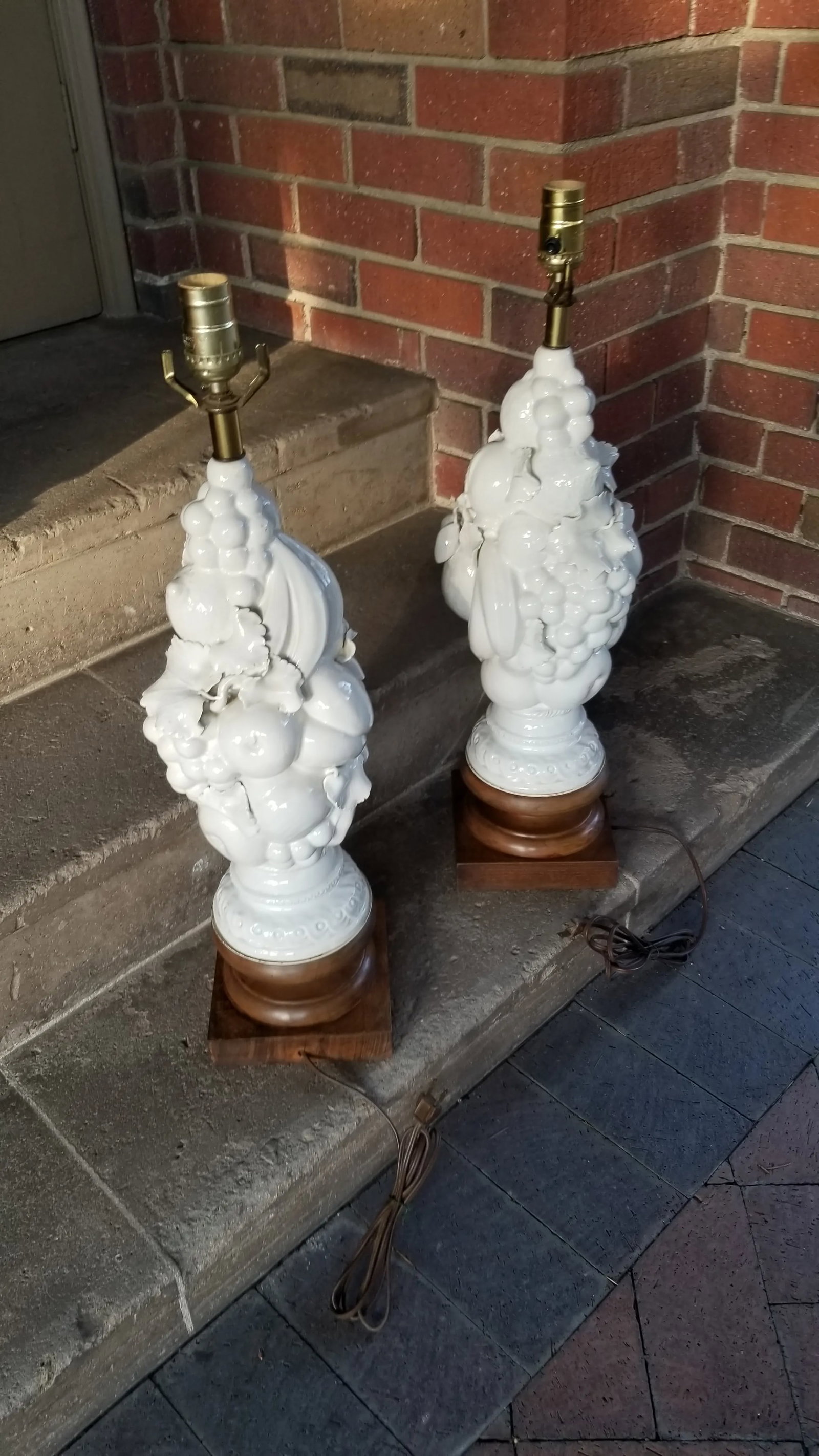 1960s Italian Blanc De Chine Fruits Topiary Table Lamps - a Pair - 7