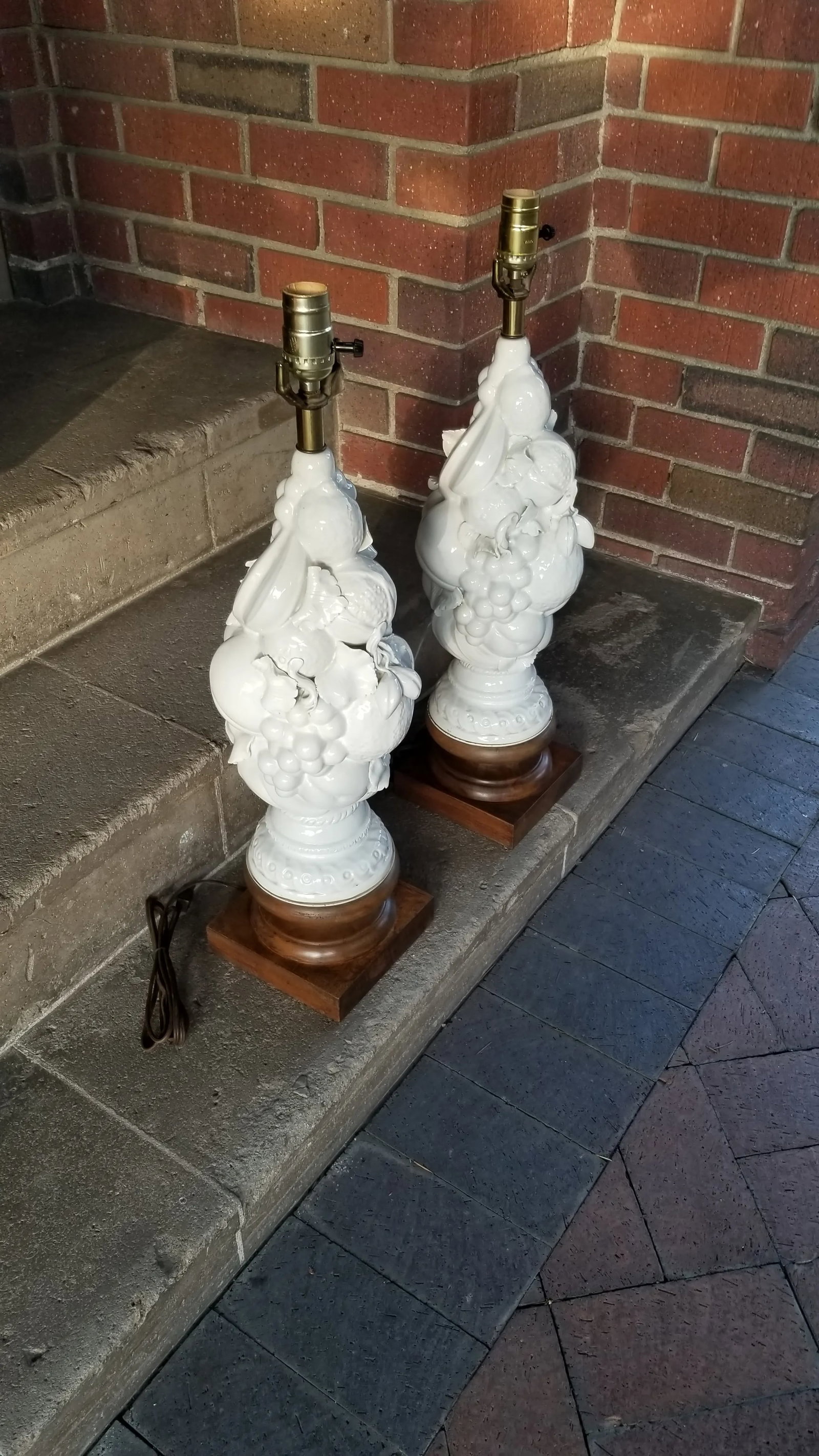1960s Italian Blanc De Chine Fruits Topiary Table Lamps - a Pair - 8