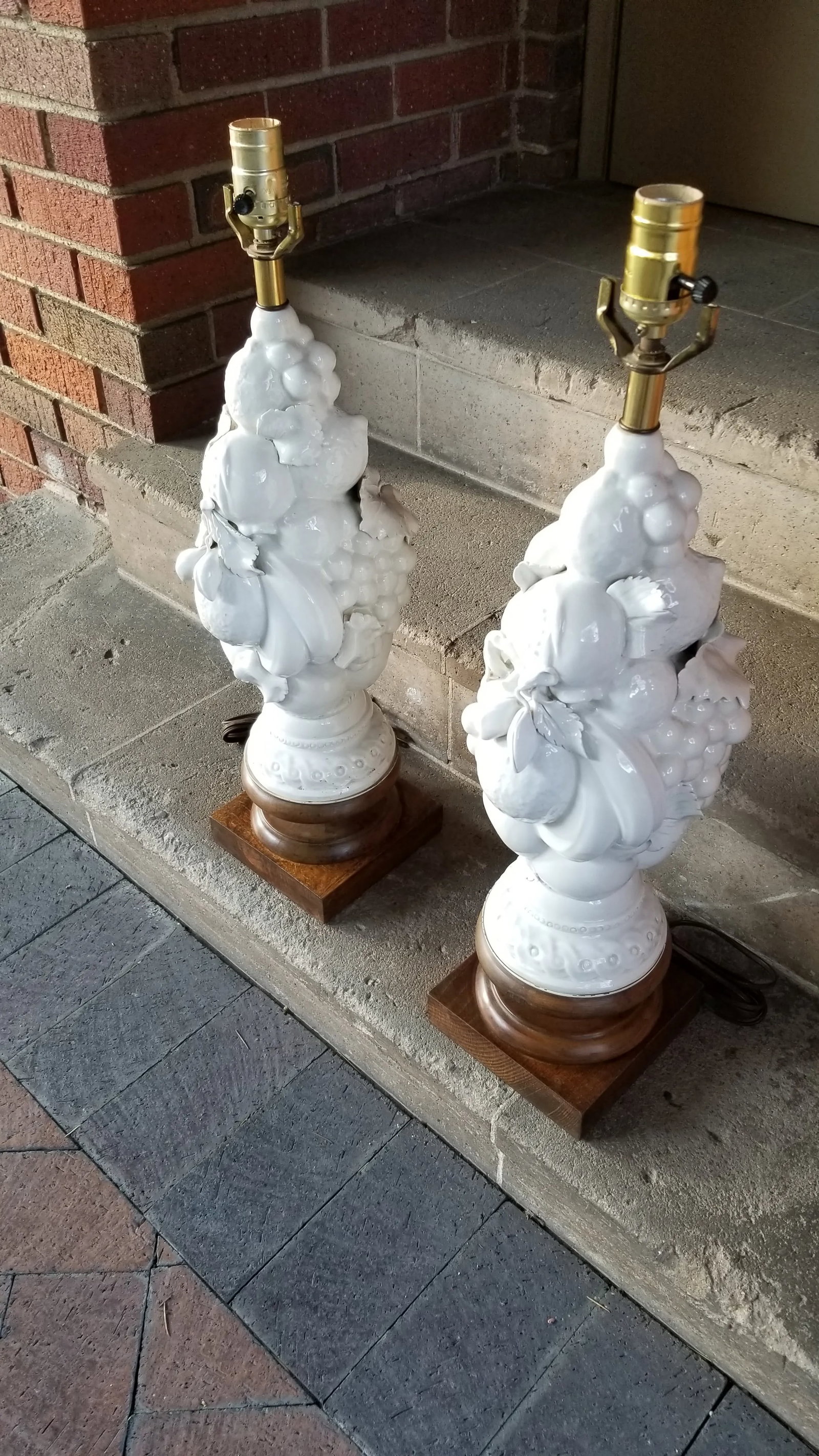 1960s Italian Blanc De Chine Fruits Topiary Table Lamps - a Pair - 9