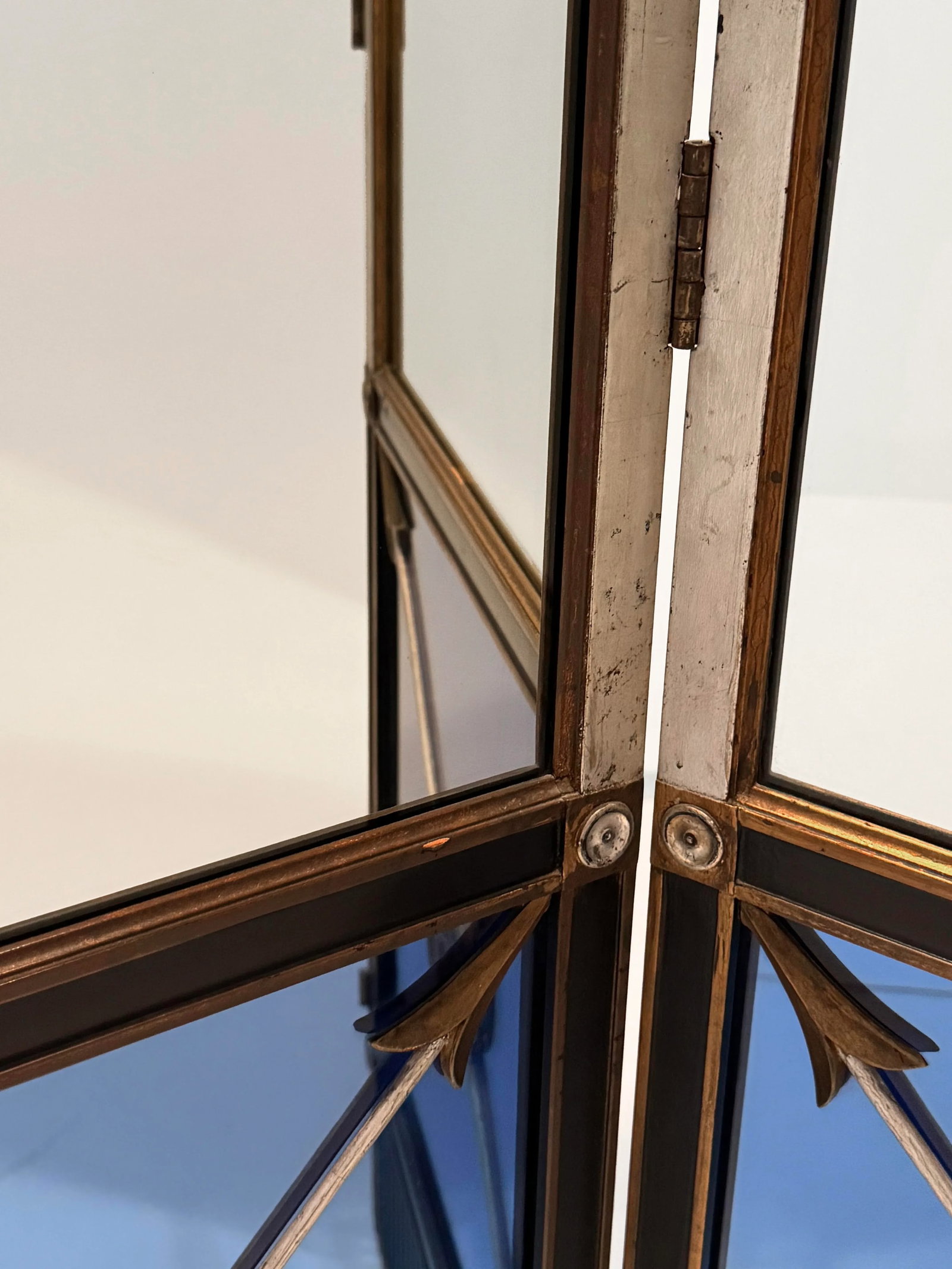 1930s Mirrored Art Deco Regency Folding Screen - 10