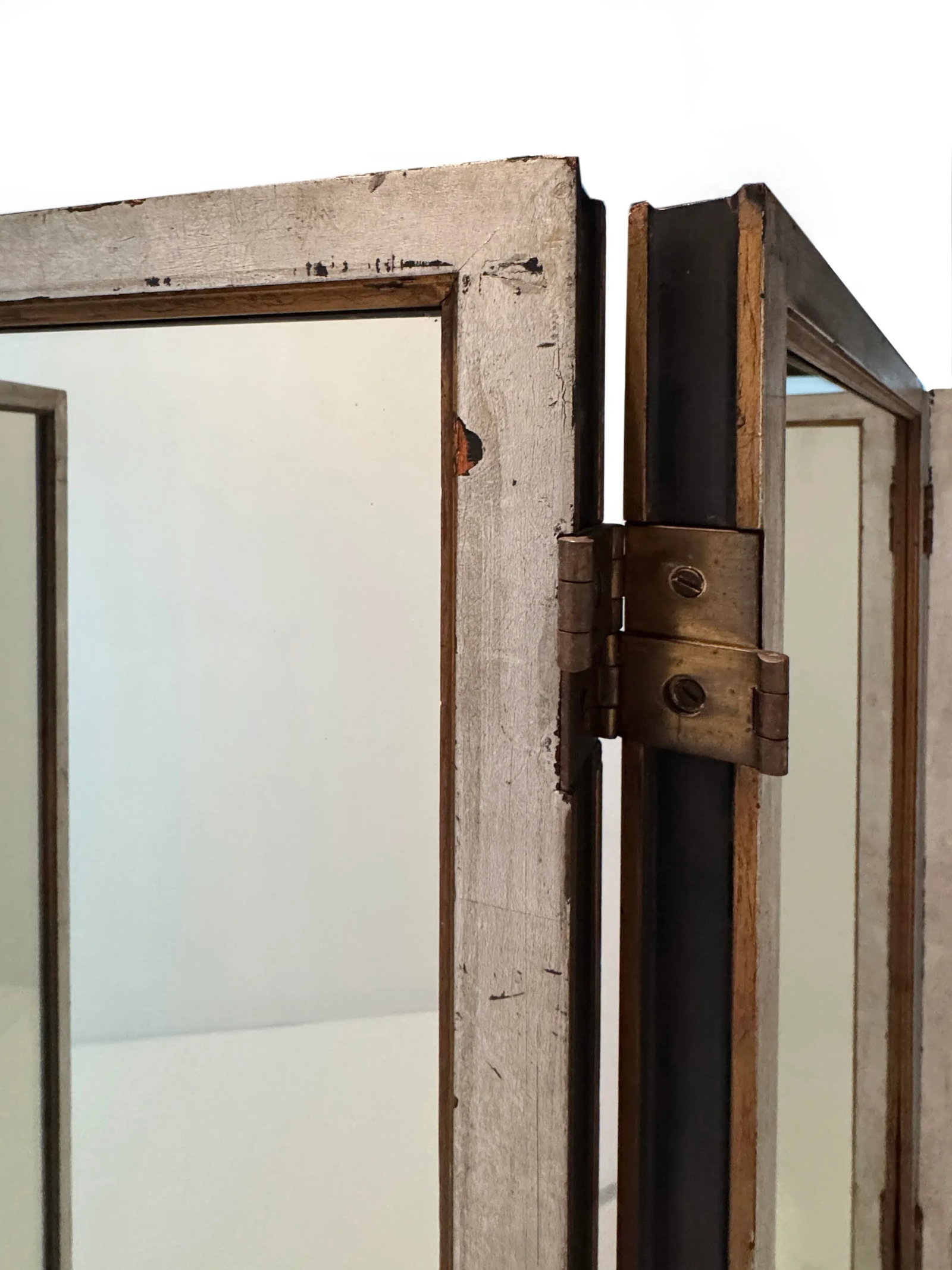 1930s Mirrored Art Deco Regency Folding Screen - 9