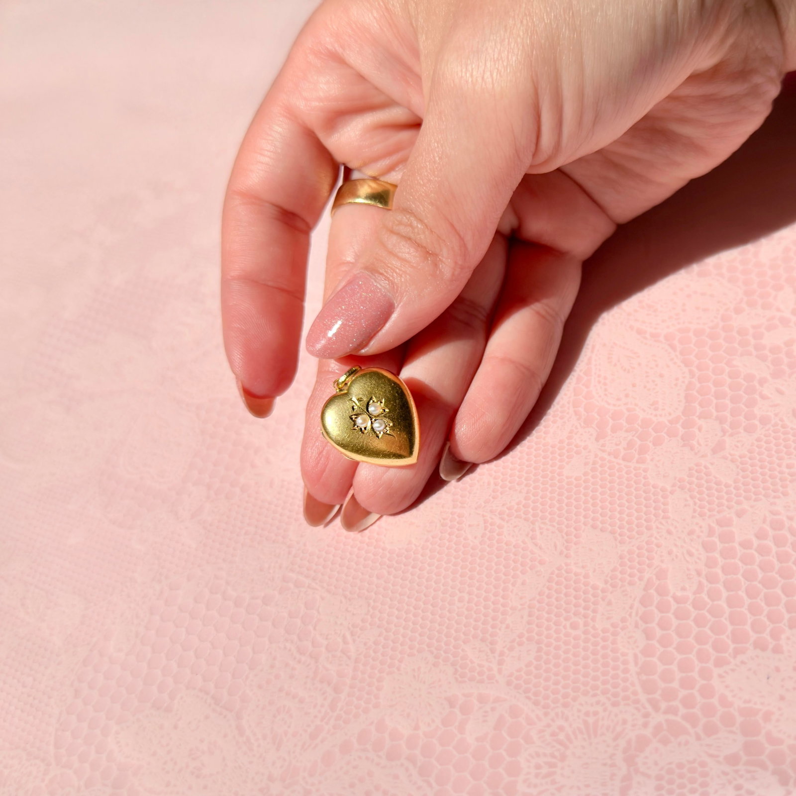 Edwardian 15k Pearl Heart Locket, Feb. 4th 1904 - 13