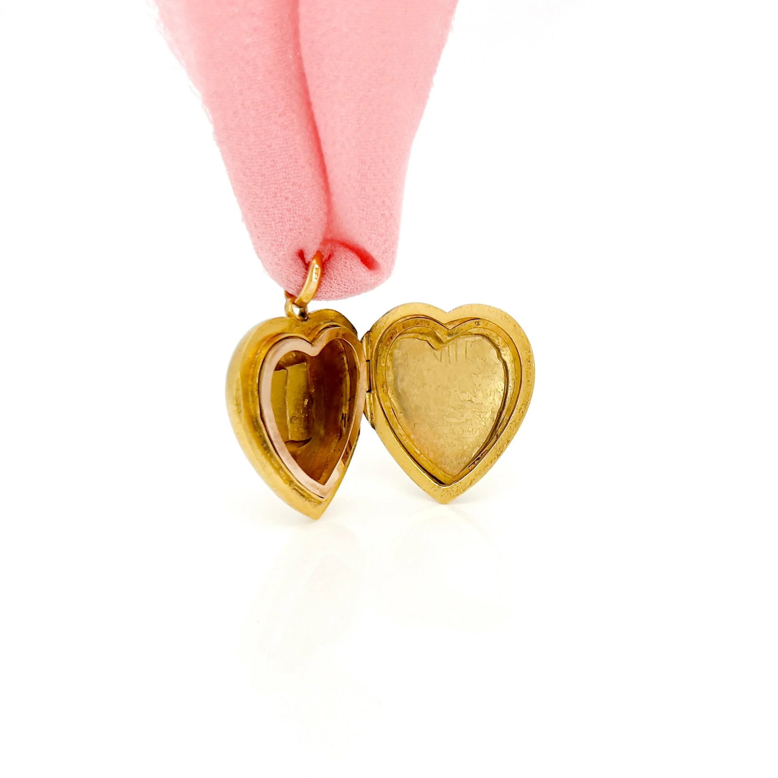 Edwardian 15k Pearl Heart Locket, Feb. 4th 1904 - 6