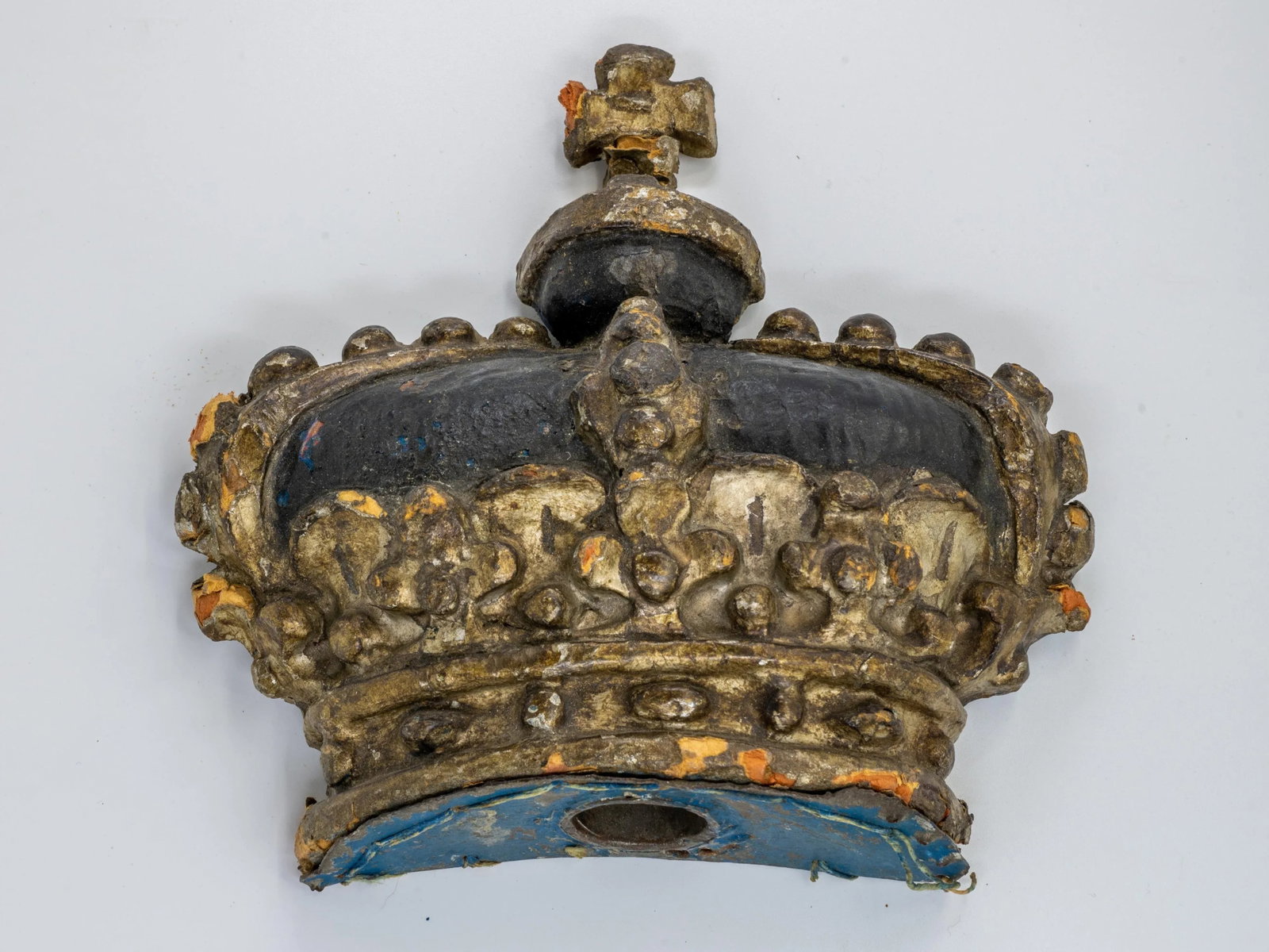 Late 18th Century Gustavian Papier Mache Crowns - Set of 2 - 2