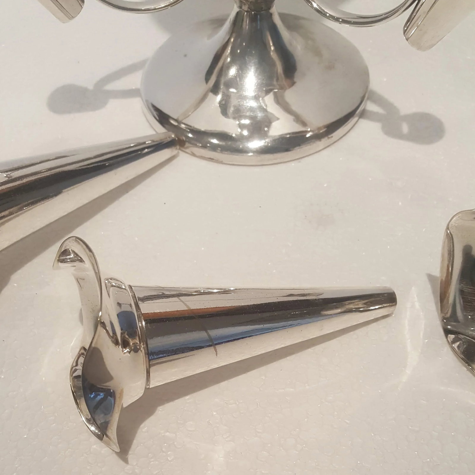 1920s Sheffield and London Trumpet Silver Plated Epergne - 4