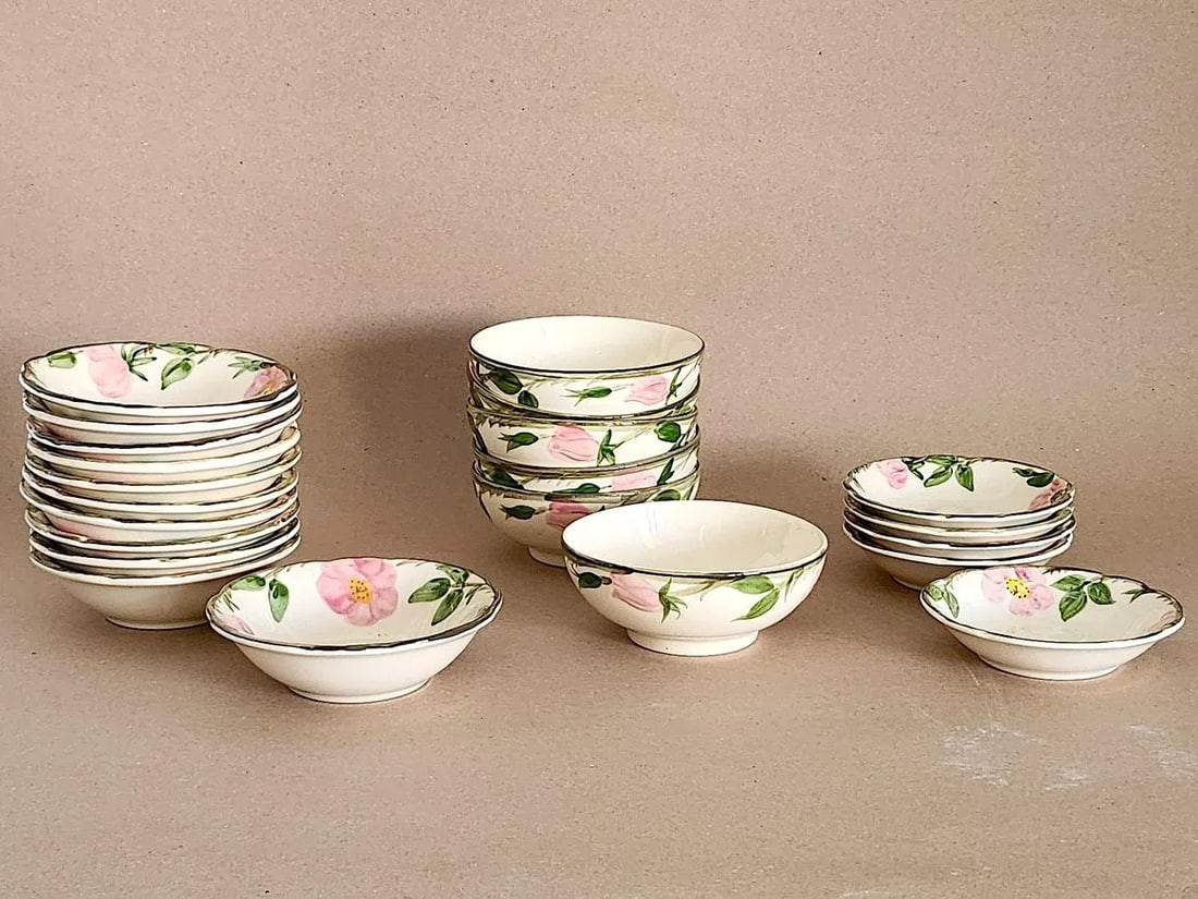Mid 20th Century Franciscan Desert Rose Dinnerware - 44 Pieces - 4