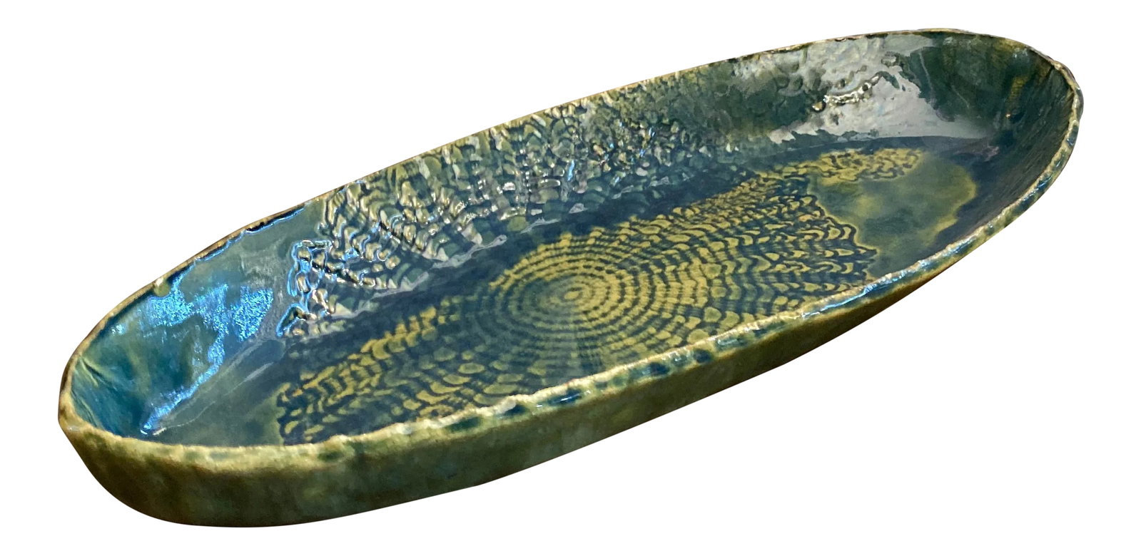 Vintage Blue and Green Serving Bowl - Folk Art Pottery: Stunning oblong serving platter. This blue and green folk art pottery serving dish will add gorgeous detail to your home. The bowl is marked KT on the bottom. Condition: Alterations: Original