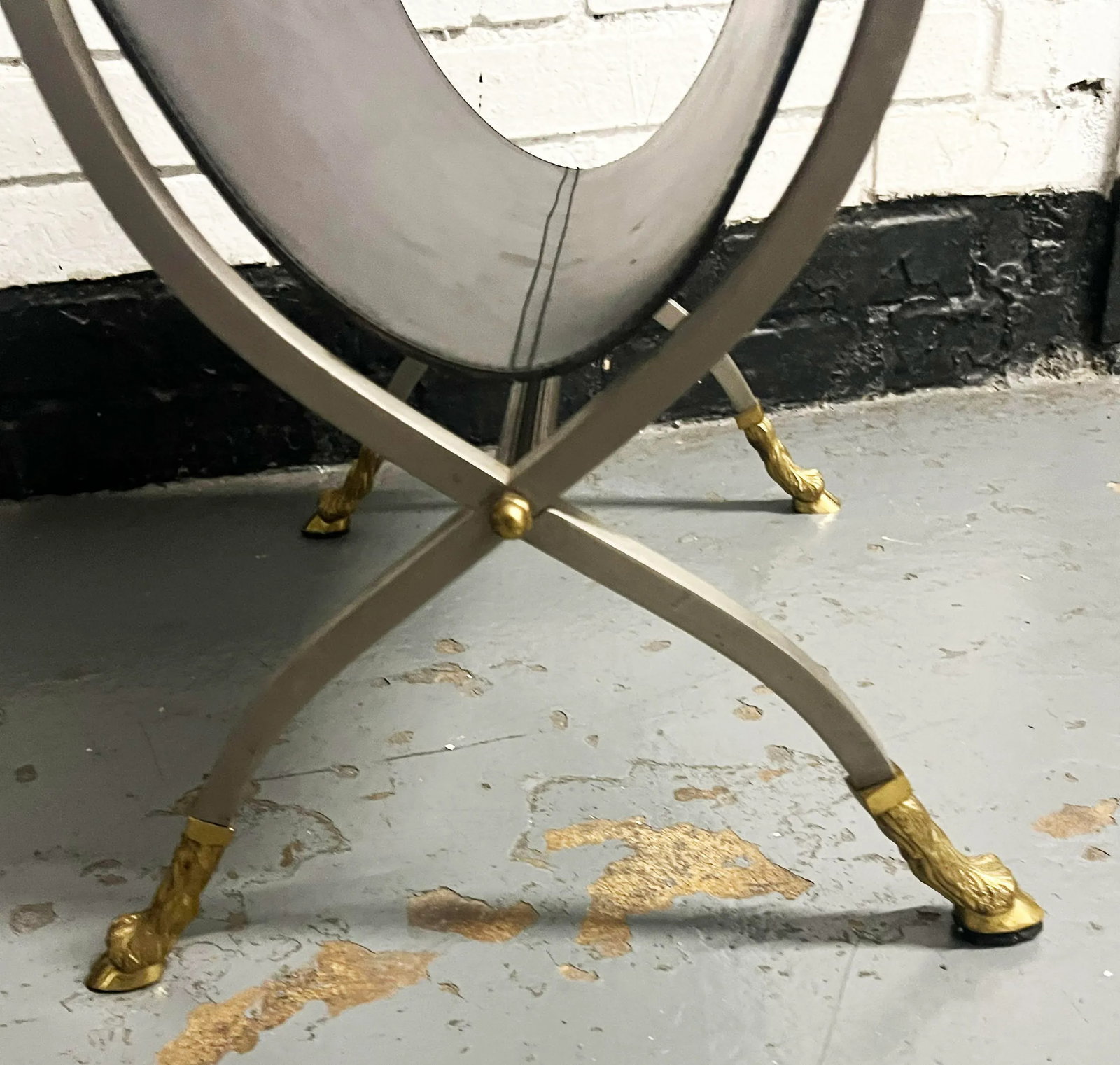 1970s Maison Jansen Style Steel & Leather Magazine Stand - 5
