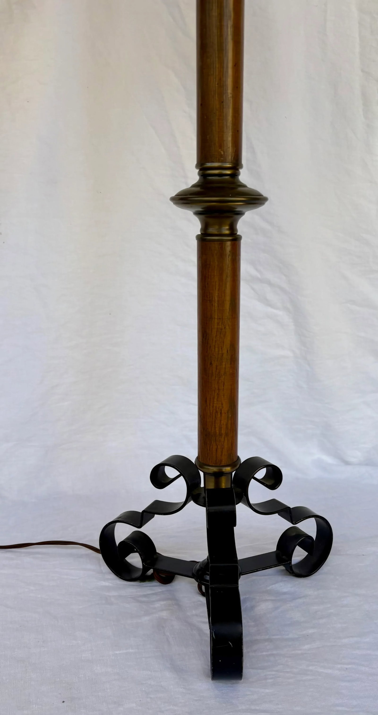 Vintage Spanish Colonial Style Wrought Iron and Wood Pillar Lamp - 4