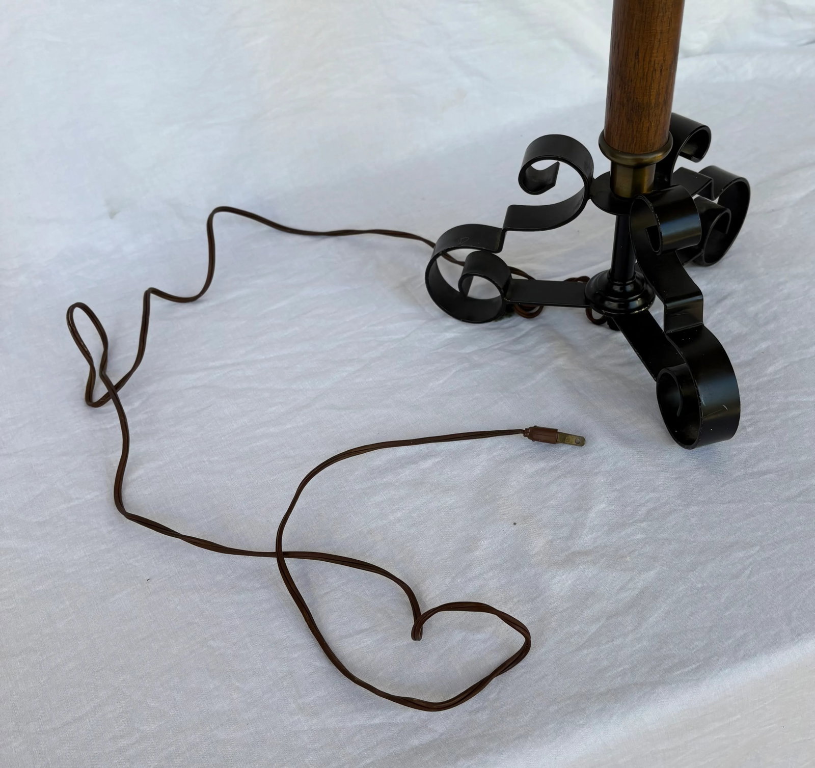 Vintage Spanish Colonial Style Wrought Iron and Wood Pillar Lamp - 6