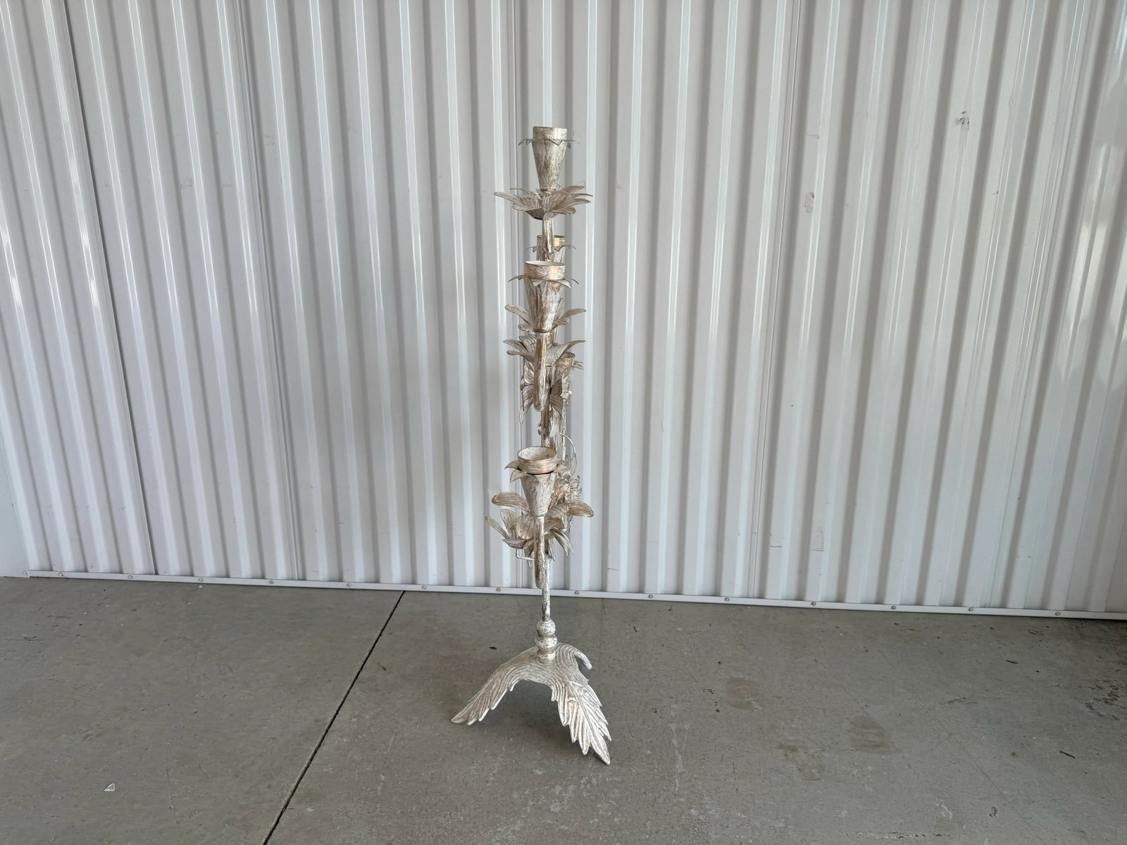 Late 20th Century Tall Bohemian Brushed Gold and Cream Pedestal Tole Candelabra - 9