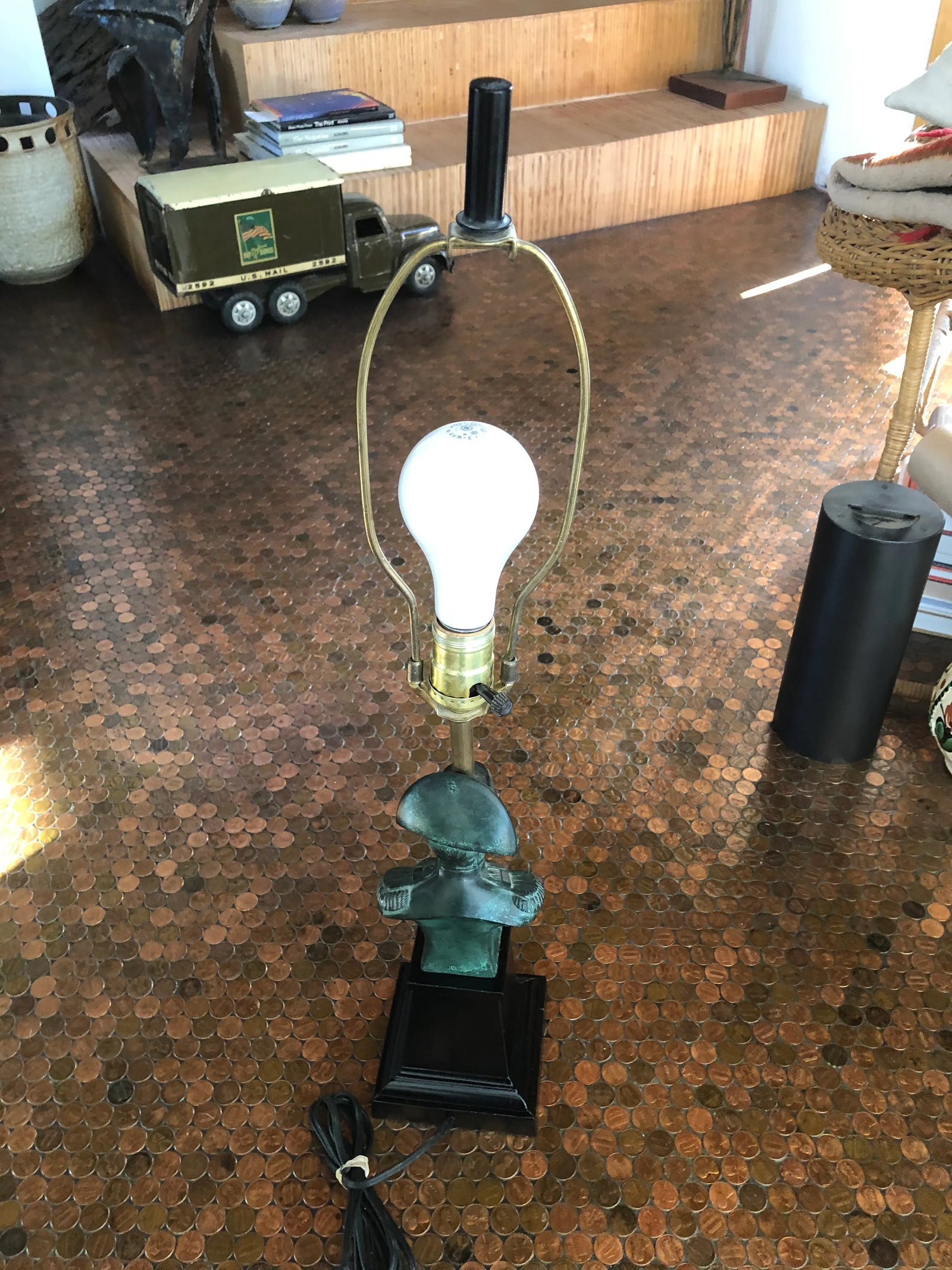 Bronze Bust of Napoleon Small Lamp Made in Italy - 11