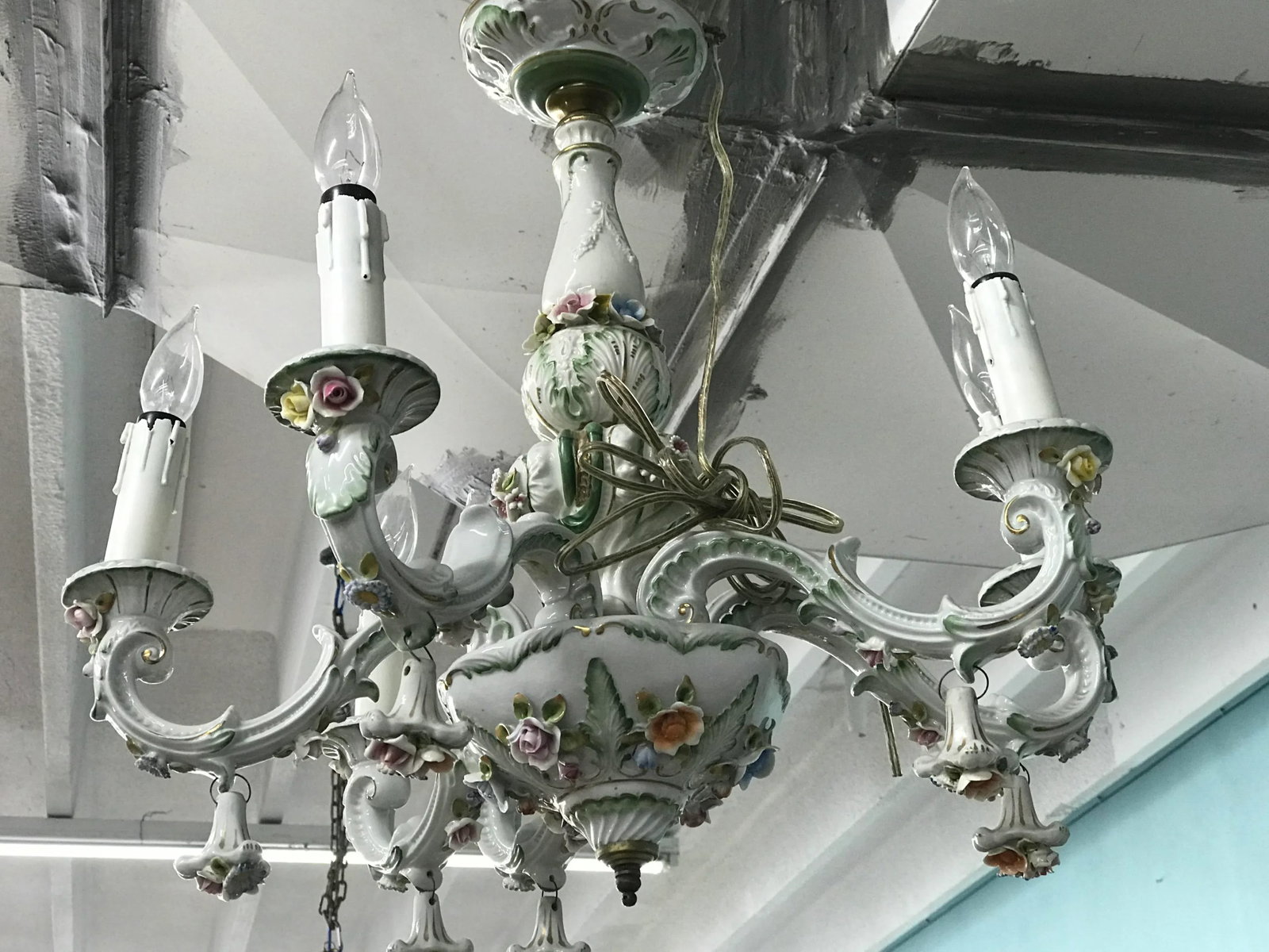 Vintage 1950s French Limoges Paris Porcelain Shabby Chic 6 Arm Chandelier - 8