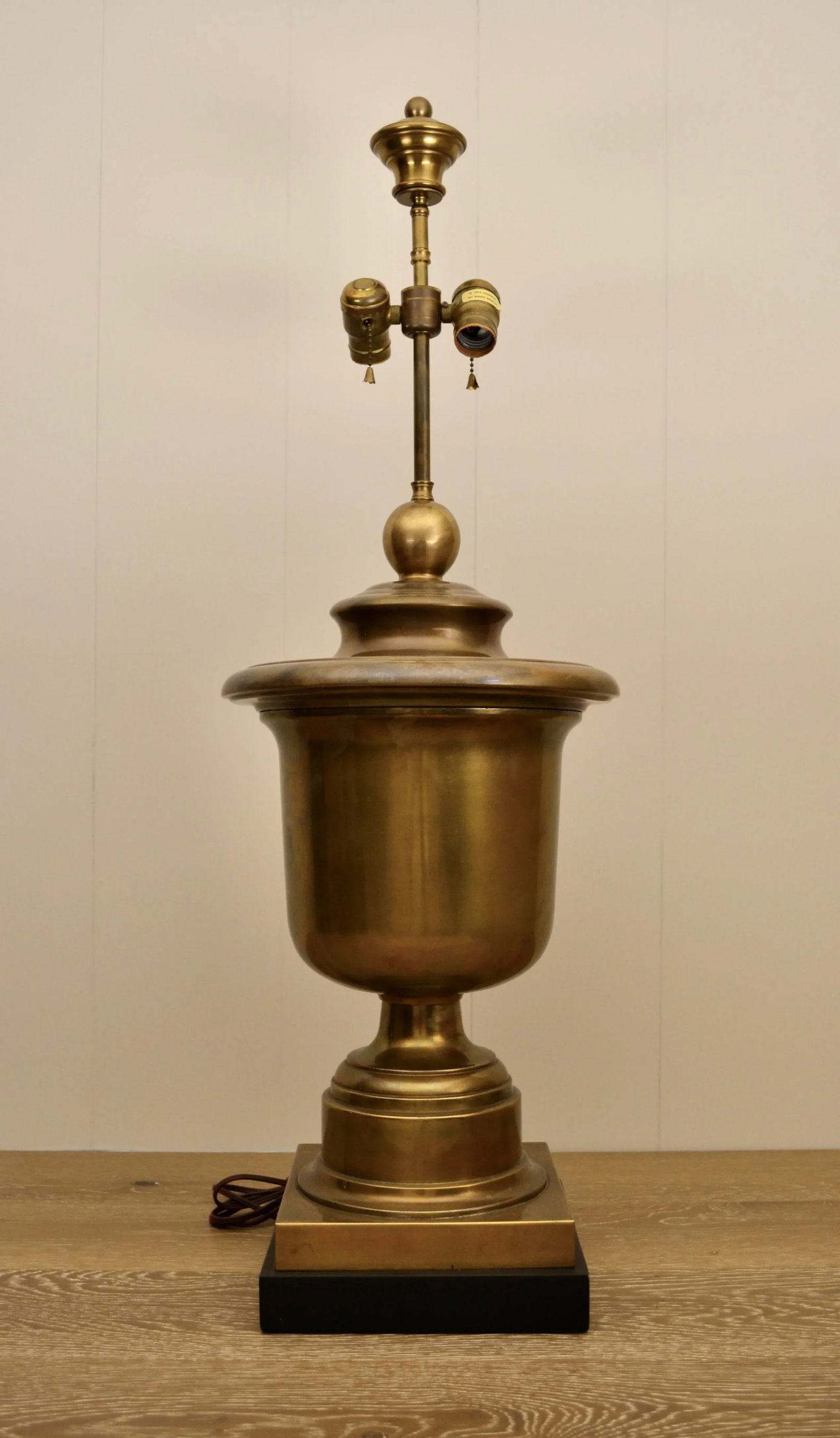 Late 20th Century Brass Urn Lamp on Wood Base by Chapman - 5