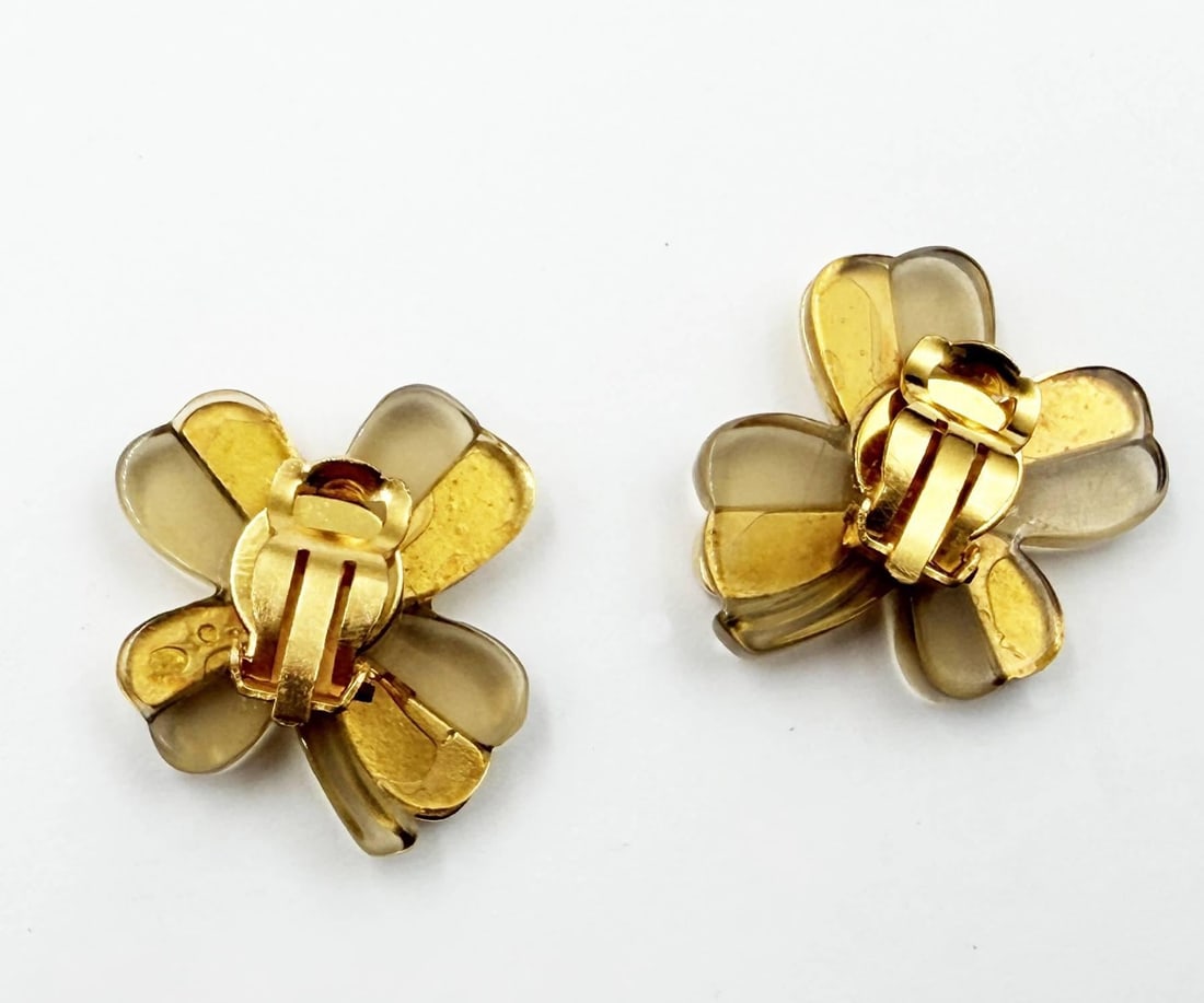 Chanel Vintage Gold Plated CC Resin Clover Clip on Earrings, A Pair - 5