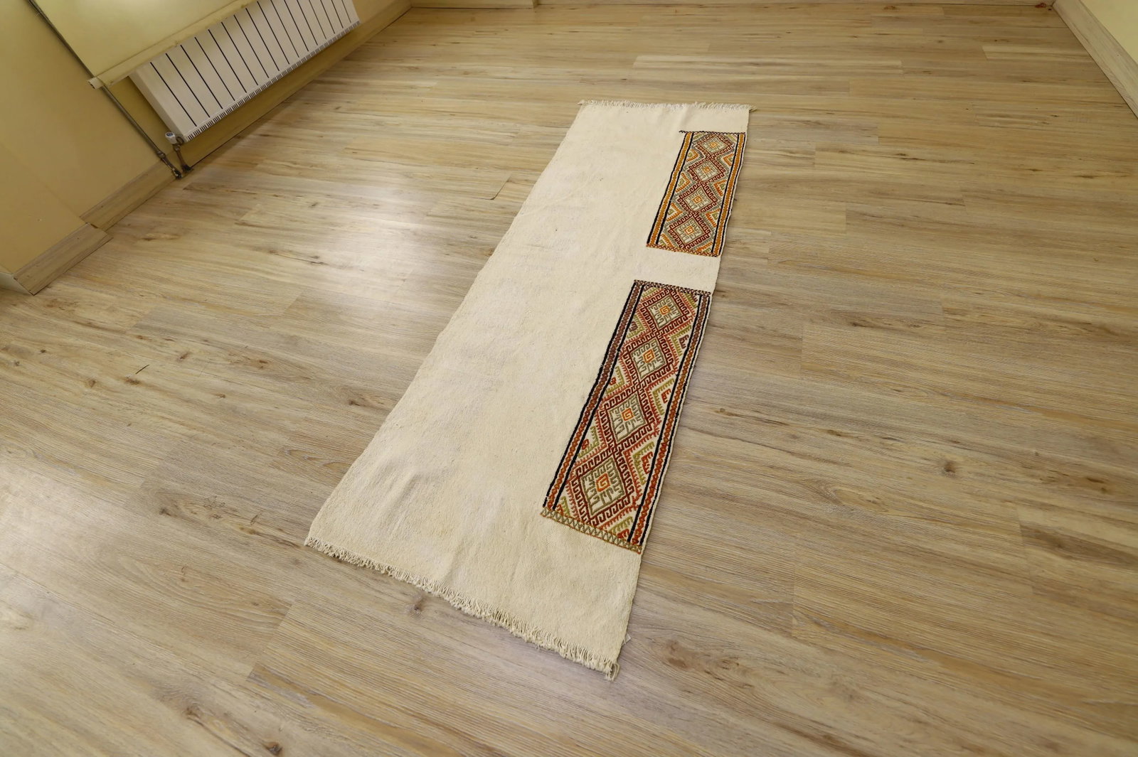 1970s Scandinavian Cream Ethnic Kilim Rug - 3