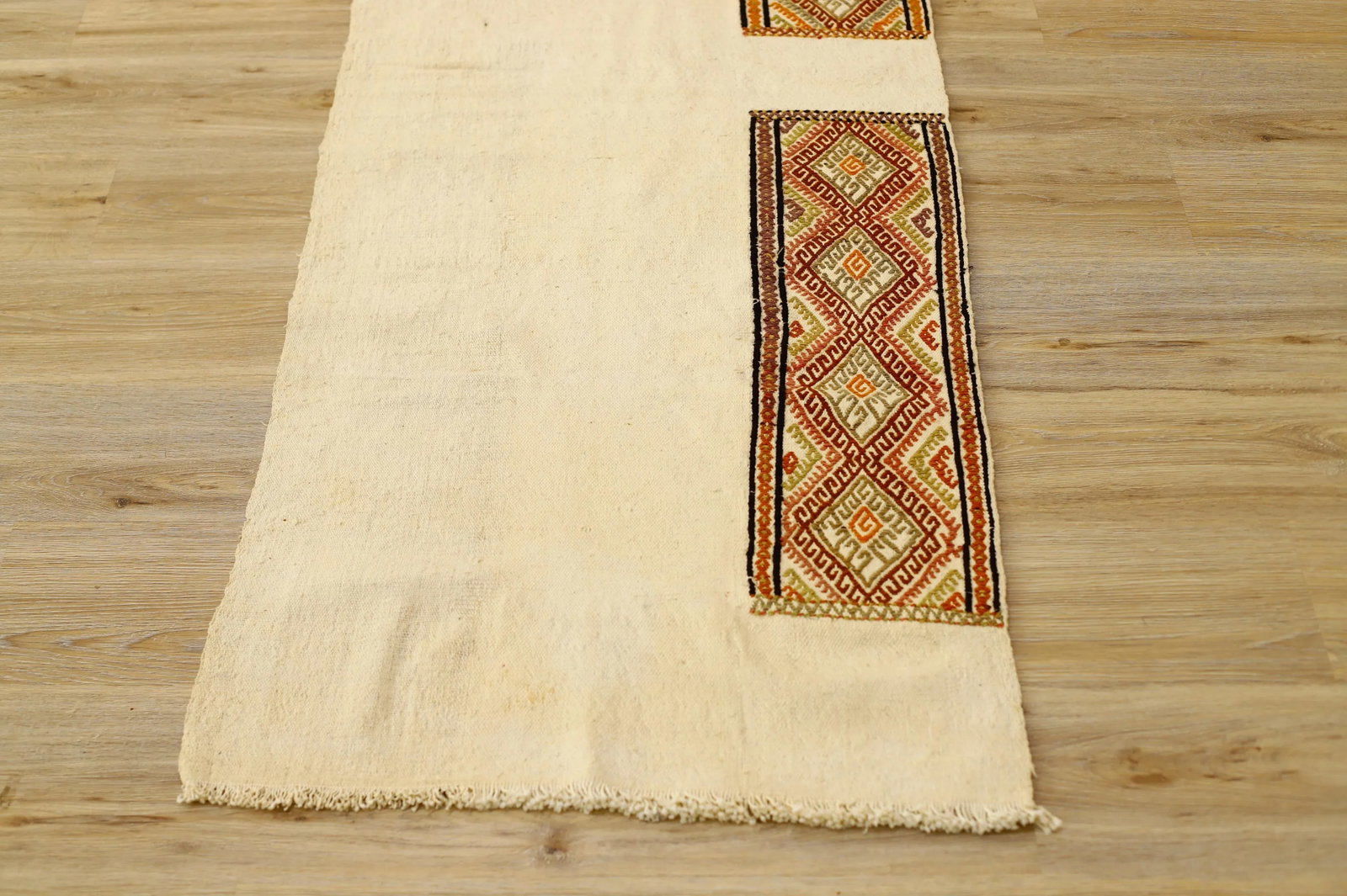 1970s Scandinavian Cream Ethnic Kilim Rug - 6