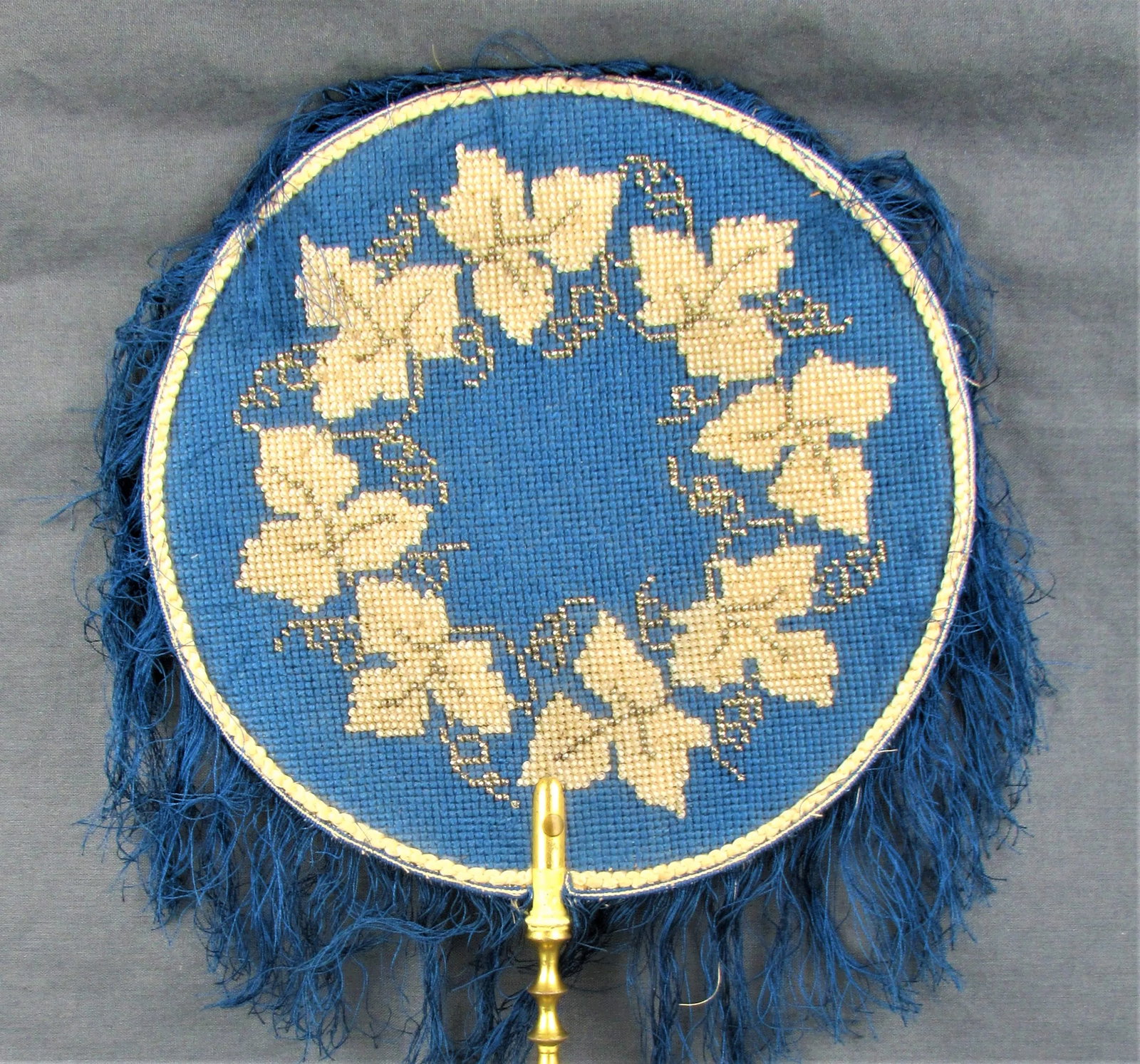Late 20th Century Victorian Face Screen with Beaded Embroidery and Carved Gilded Handle - 6