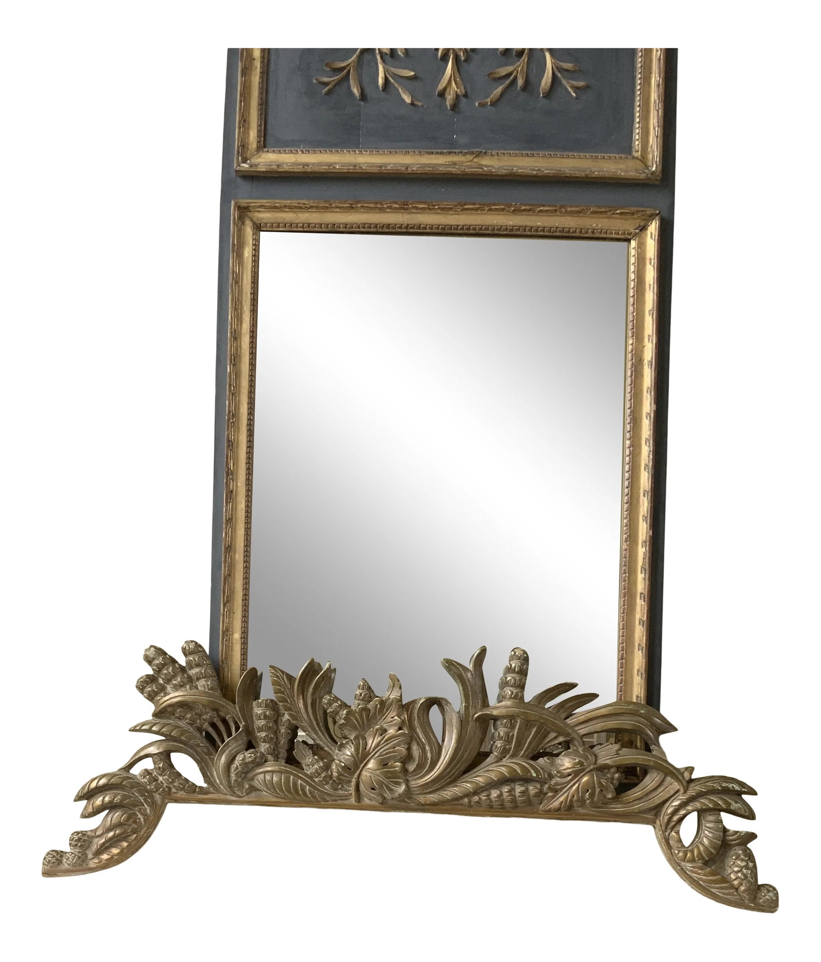 French Vintage Large Architectural Gilt Pediment Overdoor: A beautiful large French gilt crest pediment of wheat, grapes, leaves and scrolls that is made of a wood composite and finished in wonderful gilt finish. It is designed to hang on a wall, but would