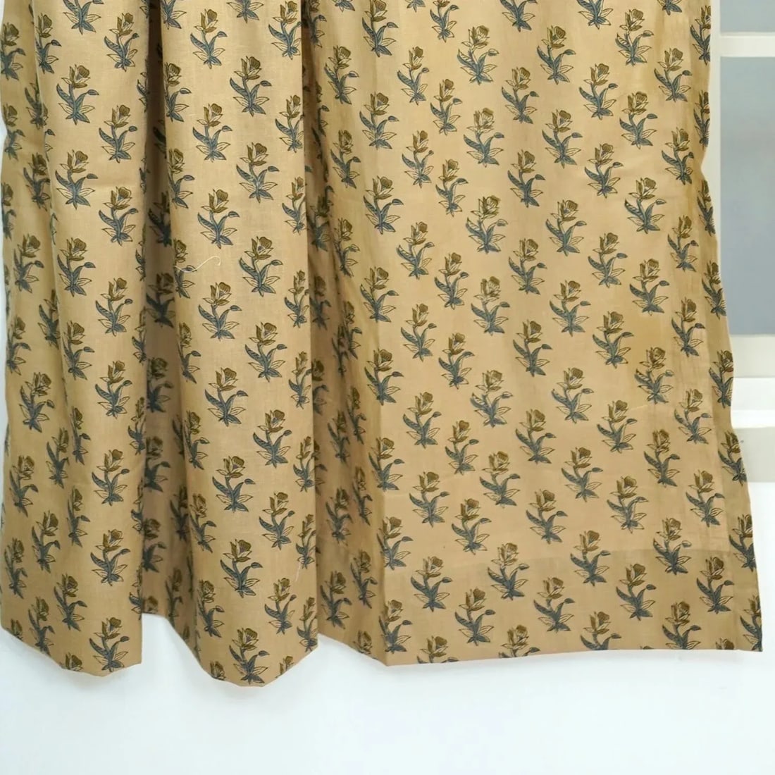 Handmade Costal Tulip Ring Curtain - 6