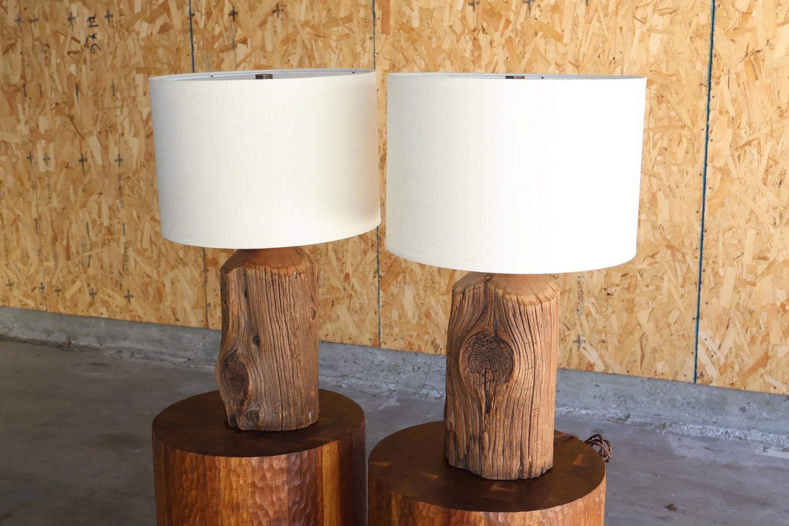 Pair of Californian Studio Craft Cedar Wood Lamps, 1970s - 14