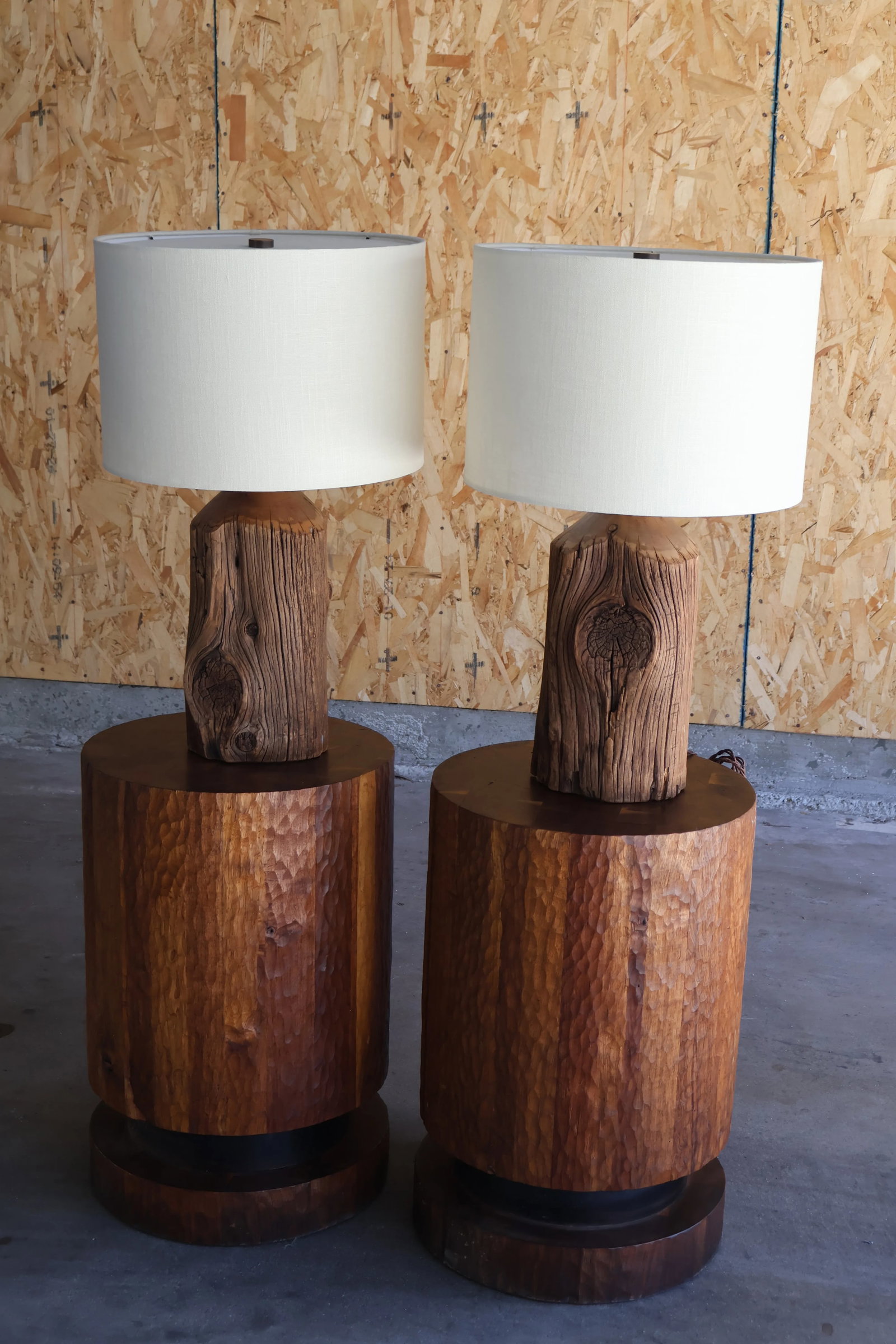 Pair of Californian Studio Craft Cedar Wood Lamps, 1970s - 15