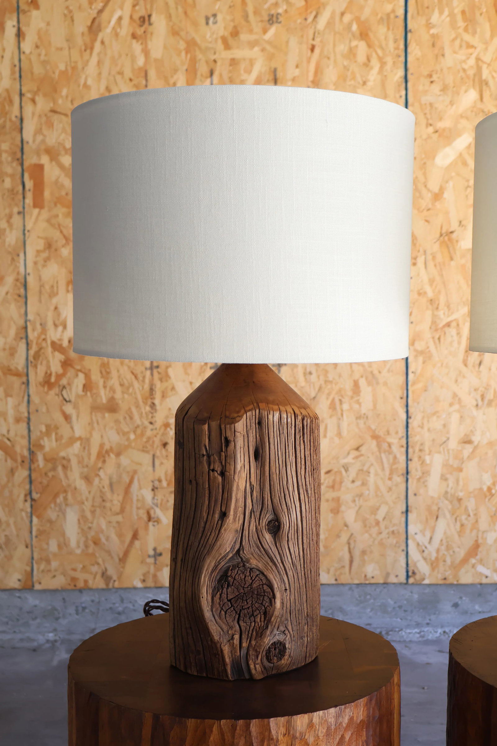 Pair of Californian Studio Craft Cedar Wood Lamps, 1970s - 4