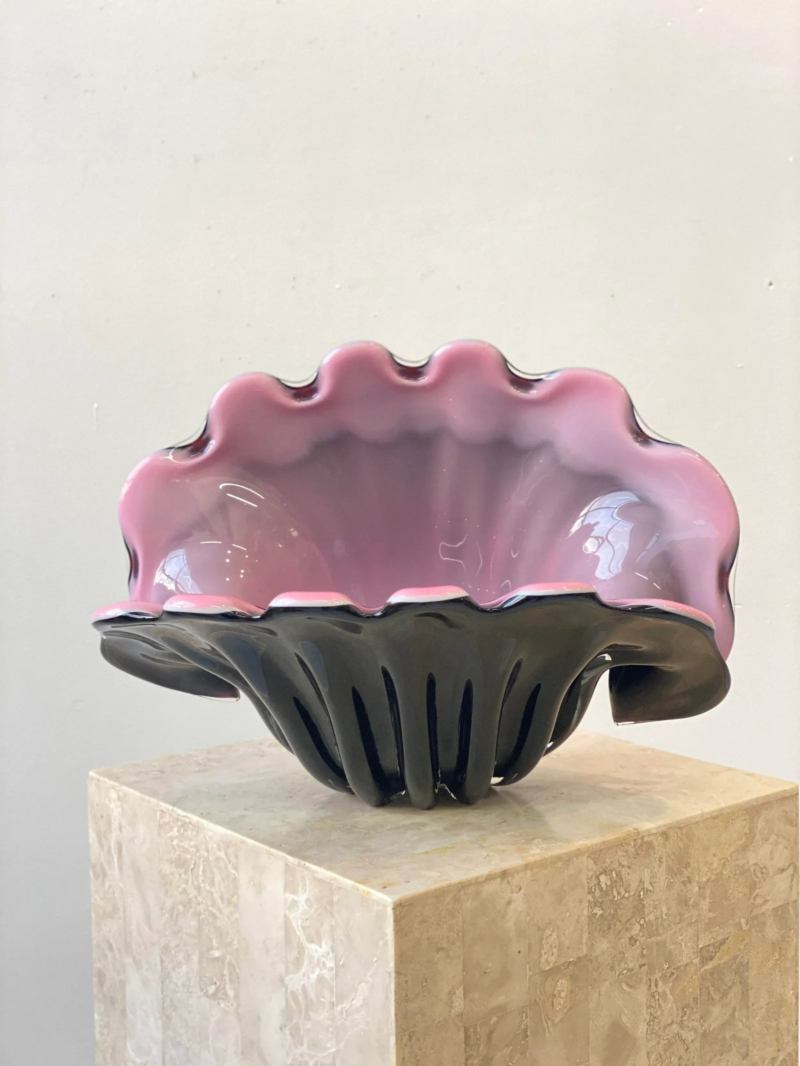Vintage 1960s Large Scale Black and Pink Murano Clam Shell Centerpiece Bowl Attributed to Archimede - 13