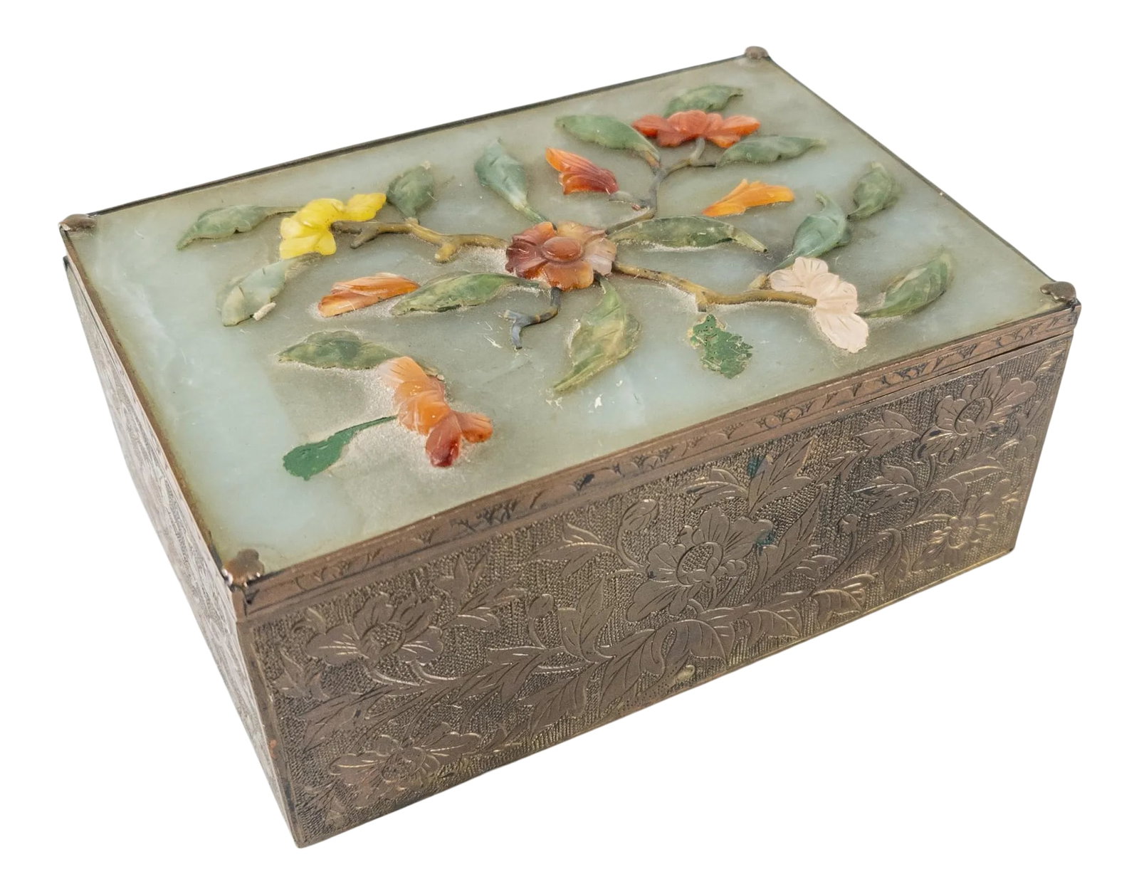 Early 20th Century Chinese Export Chinoiserie Bronze Box With Soapstone and Carnelian Agate: We are selling this nice little Chinese brass or bronze box with stone lid. The soapstone lid is decorated with a mix of semi-precious stones and soft stones including soapstone and Carnelian agate to