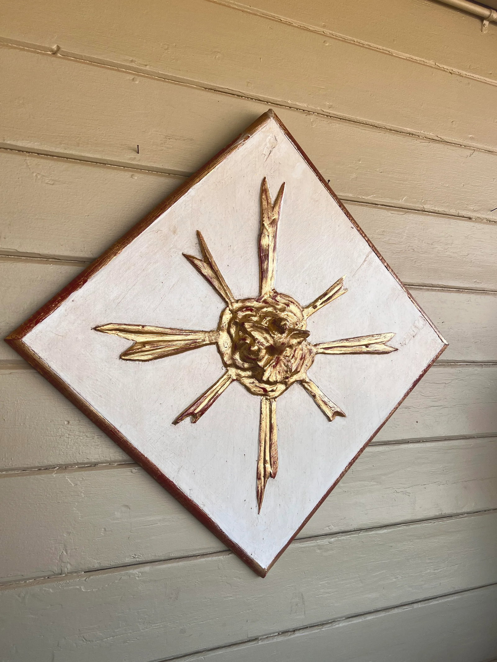Wall Hanging Italian Baroque Style Giltwood and Gesso Sunburst Panel With Carved Pigeon - 8