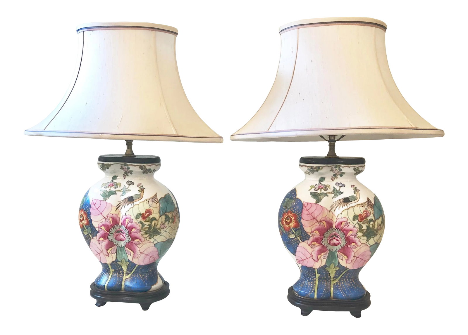 Vintage 1960s Porcelain Tobacco Leaf Lamps - A Pair: A pair of vintage porcelain tobacco leaf lamps attributed to Mottahedeh. The shades are silk with a thin trim of blue and pink satin. The shades have a few minor stains. I would recommend new shades.