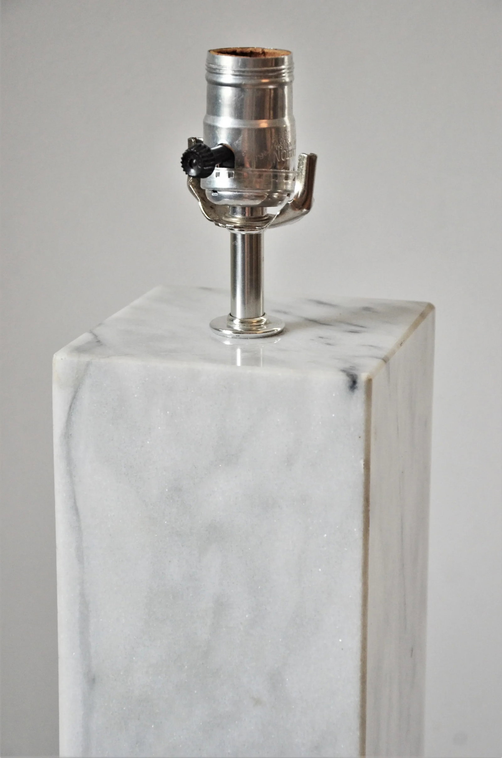 Modernist White Carrara Marble Table Lamp, in the Manner of Walter Von Nessen - 7
