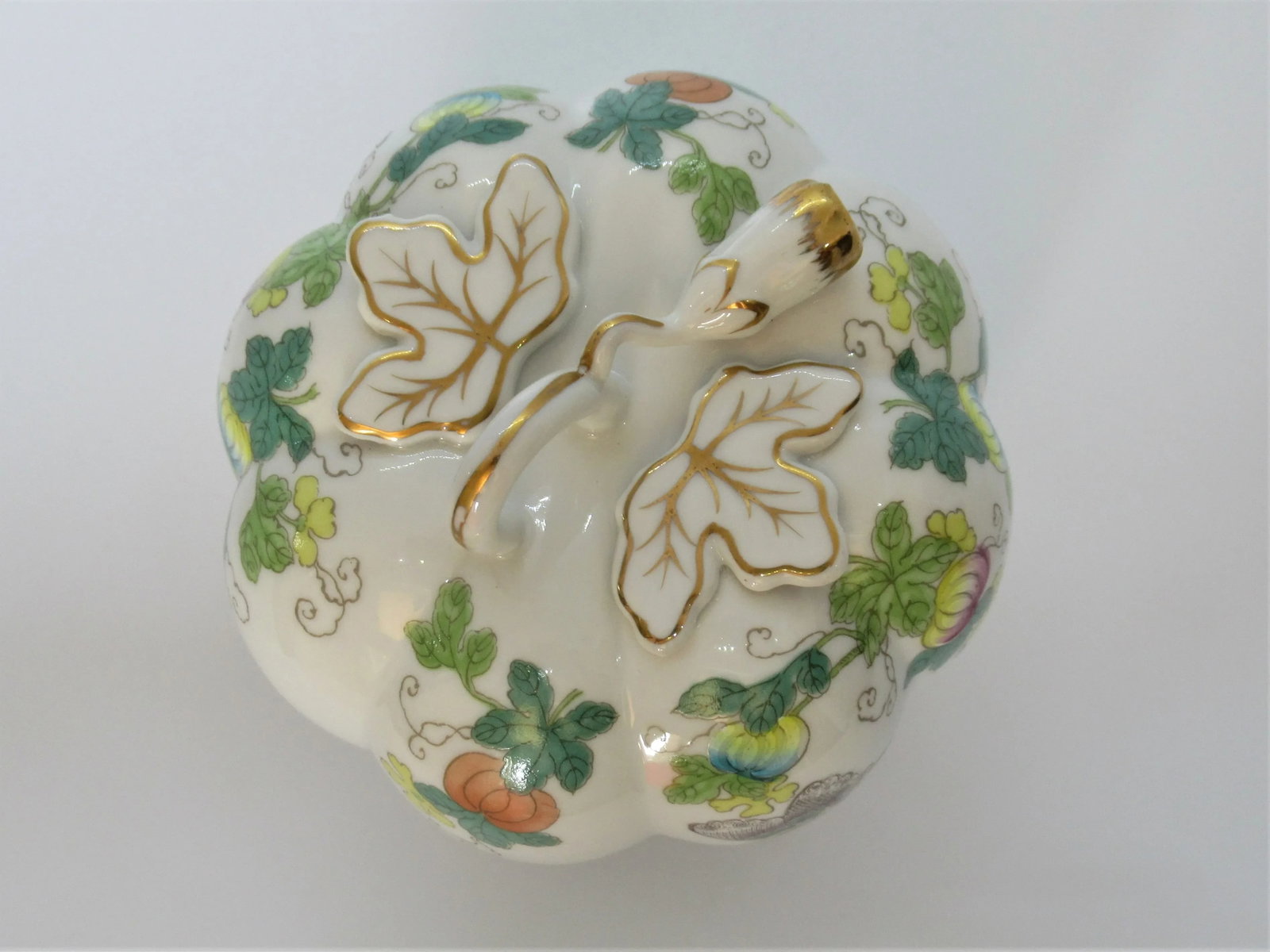 Vintage Chinoiserie Porcelain Pumpkin Shaped Lidded Jar Hand Decorated - 6