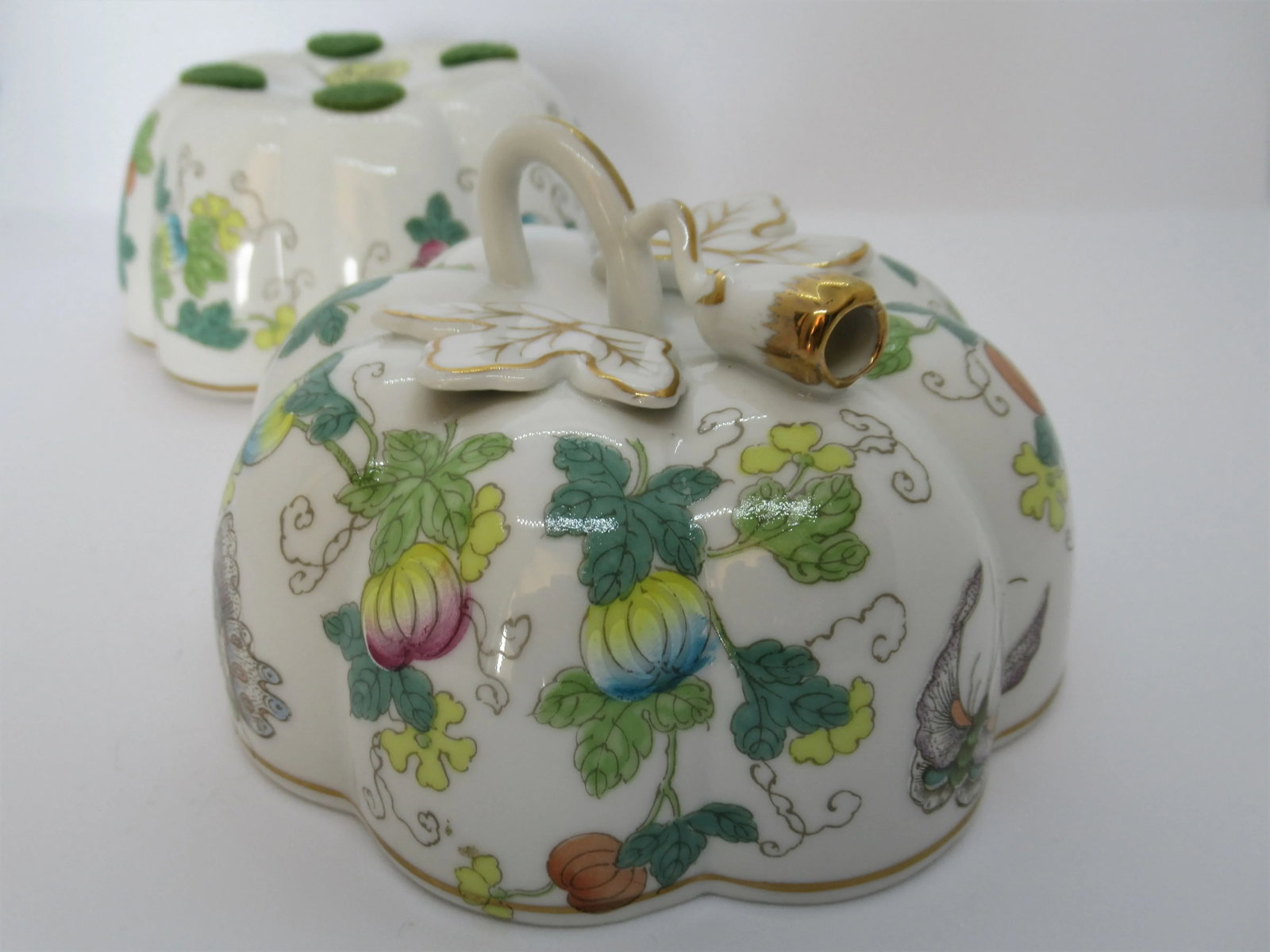 Vintage Chinoiserie Porcelain Pumpkin Shaped Lidded Jar Hand Decorated - 9