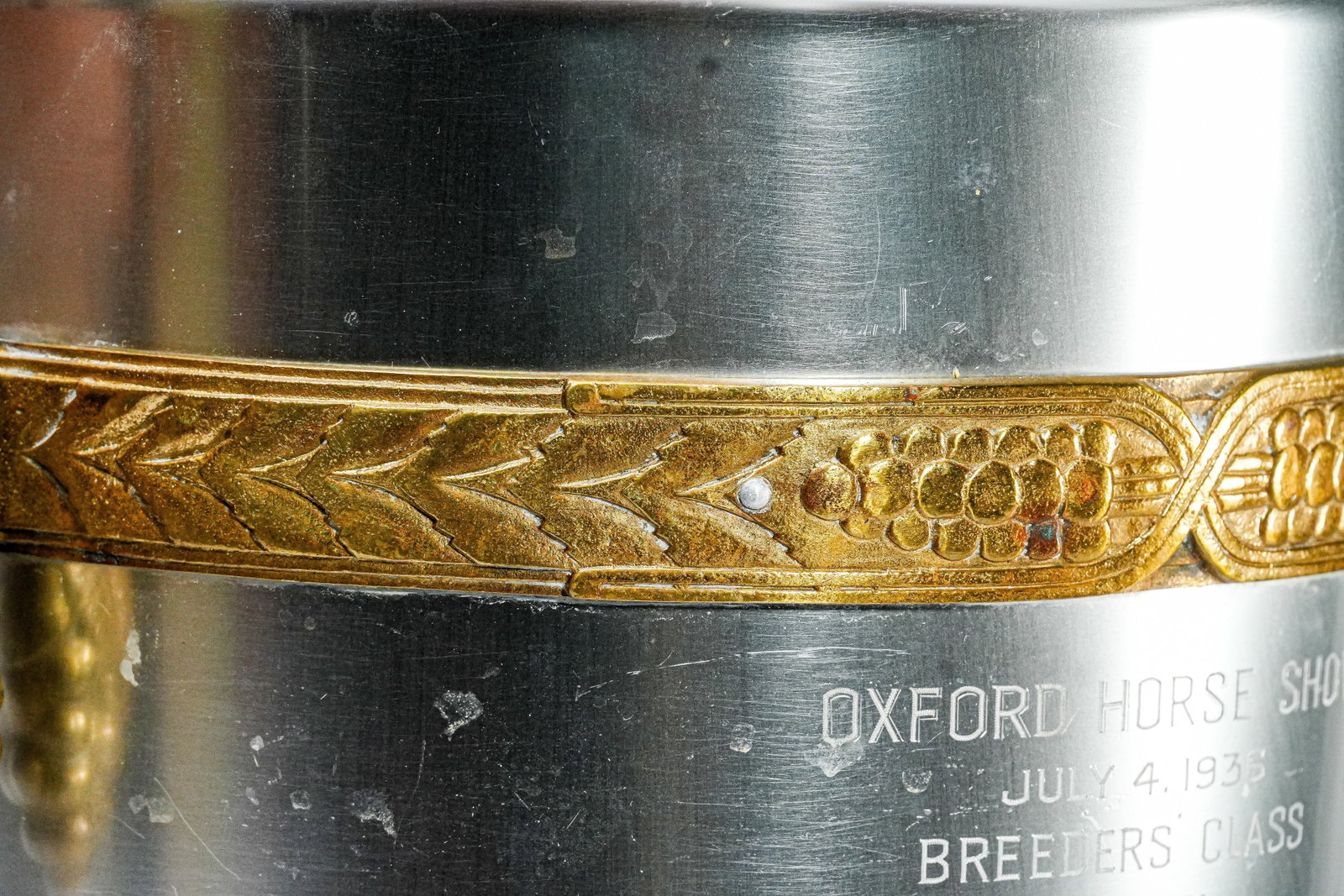 1930s Incredible Art Deco Antique Aluminum Brass Wine Cooler Ice Bucket Grape Design Trophy Presenta - 4