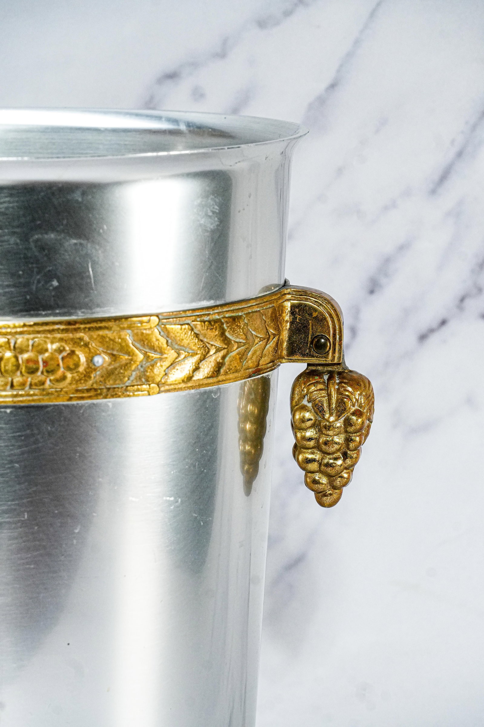 1930s Incredible Art Deco Antique Aluminum Brass Wine Cooler Ice Bucket Grape Design Trophy Presenta - 6