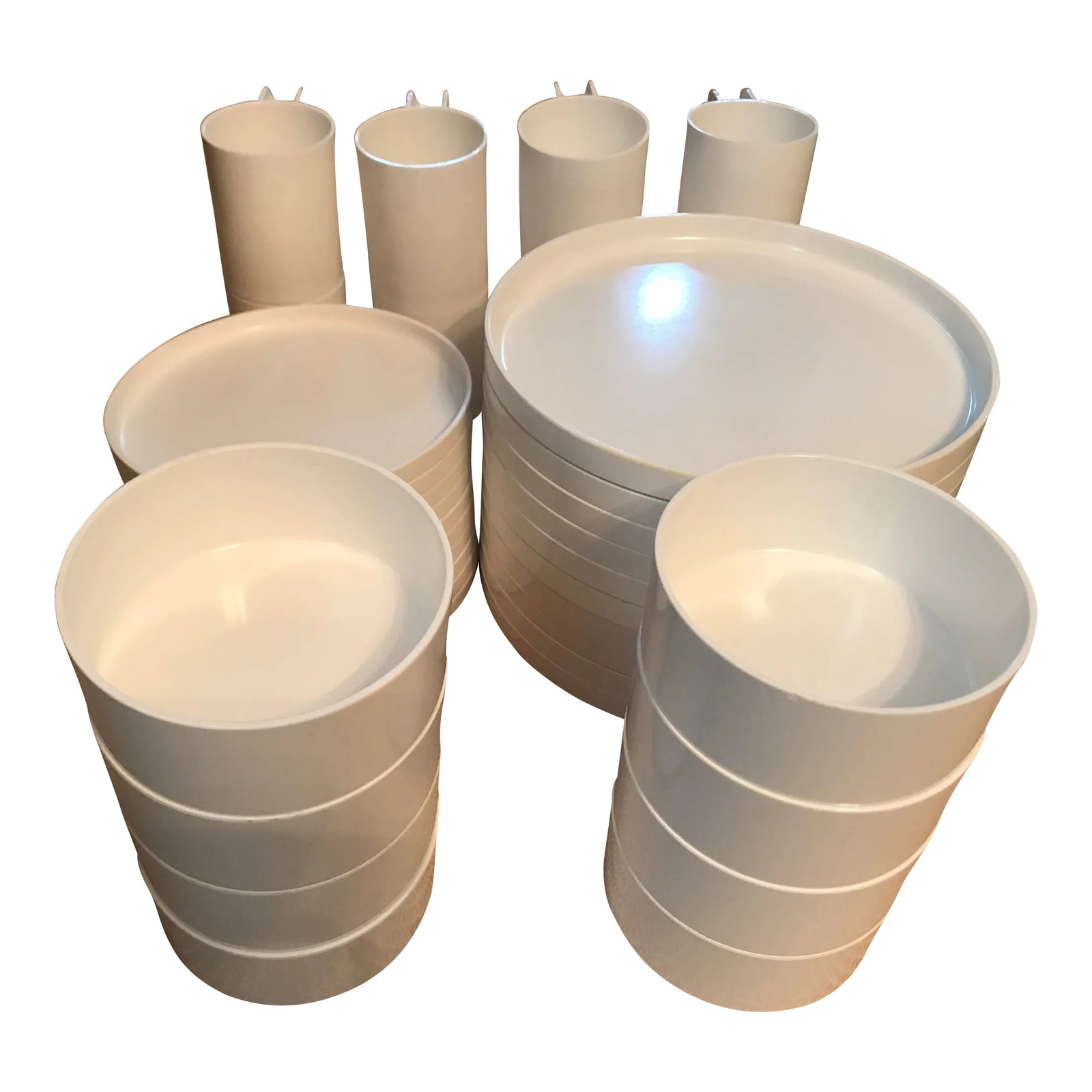 1960s Heller Massimo Vignelli White Melamine Dinnerware Set- 36 Pieces: Vintage Heller Dinnerware Set by Massimo Vignelli 36 pieces in great condition - Lot Incl. 10 Dinner Plates, 10 Salad Plates, 8 Bowls, 8 Mugs- White Melamine Plastic - Massimo Vignelli, Designer