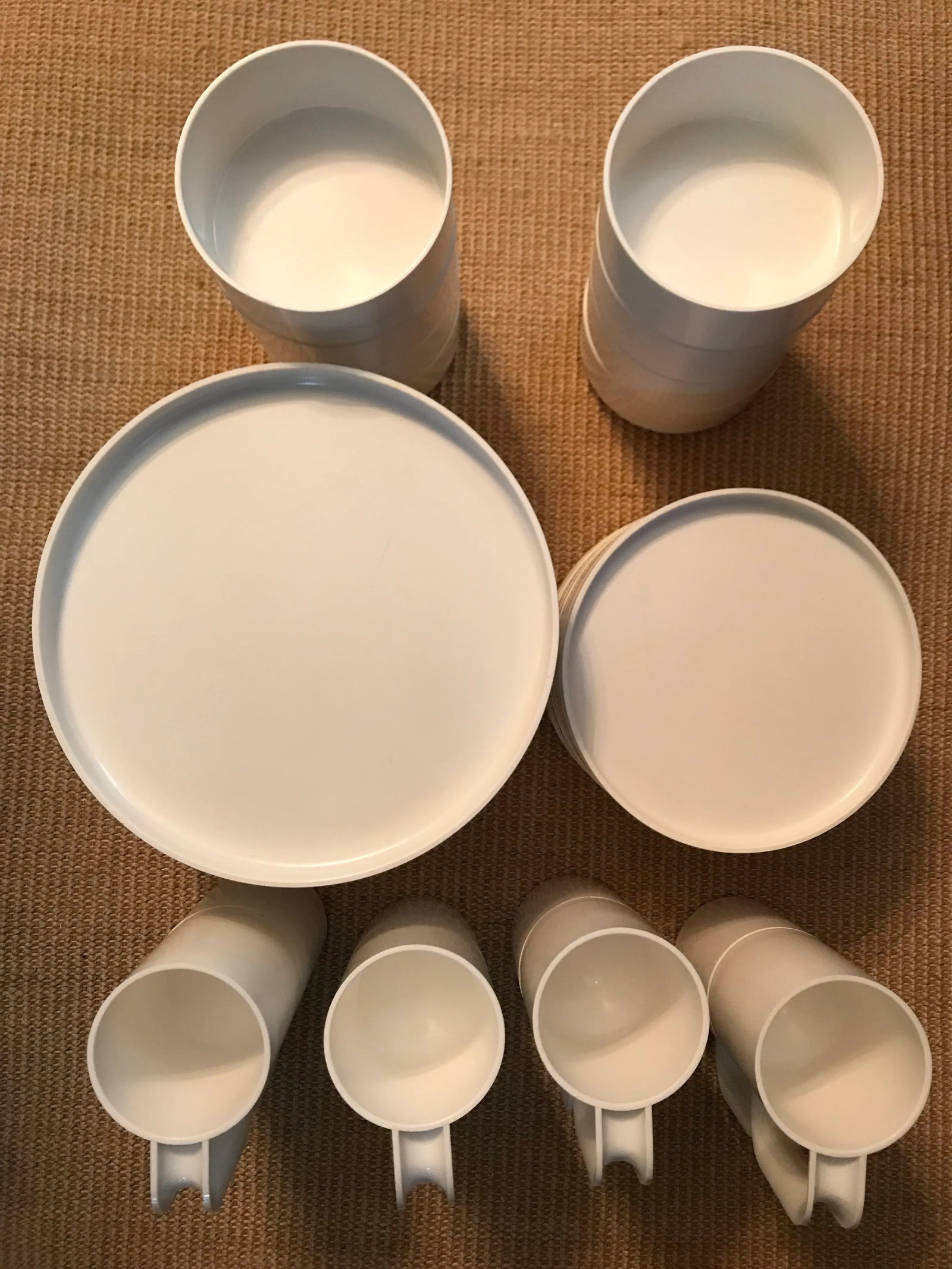 1960s Heller Massimo Vignelli White Melamine Dinnerware Set- 36 Pieces - 3