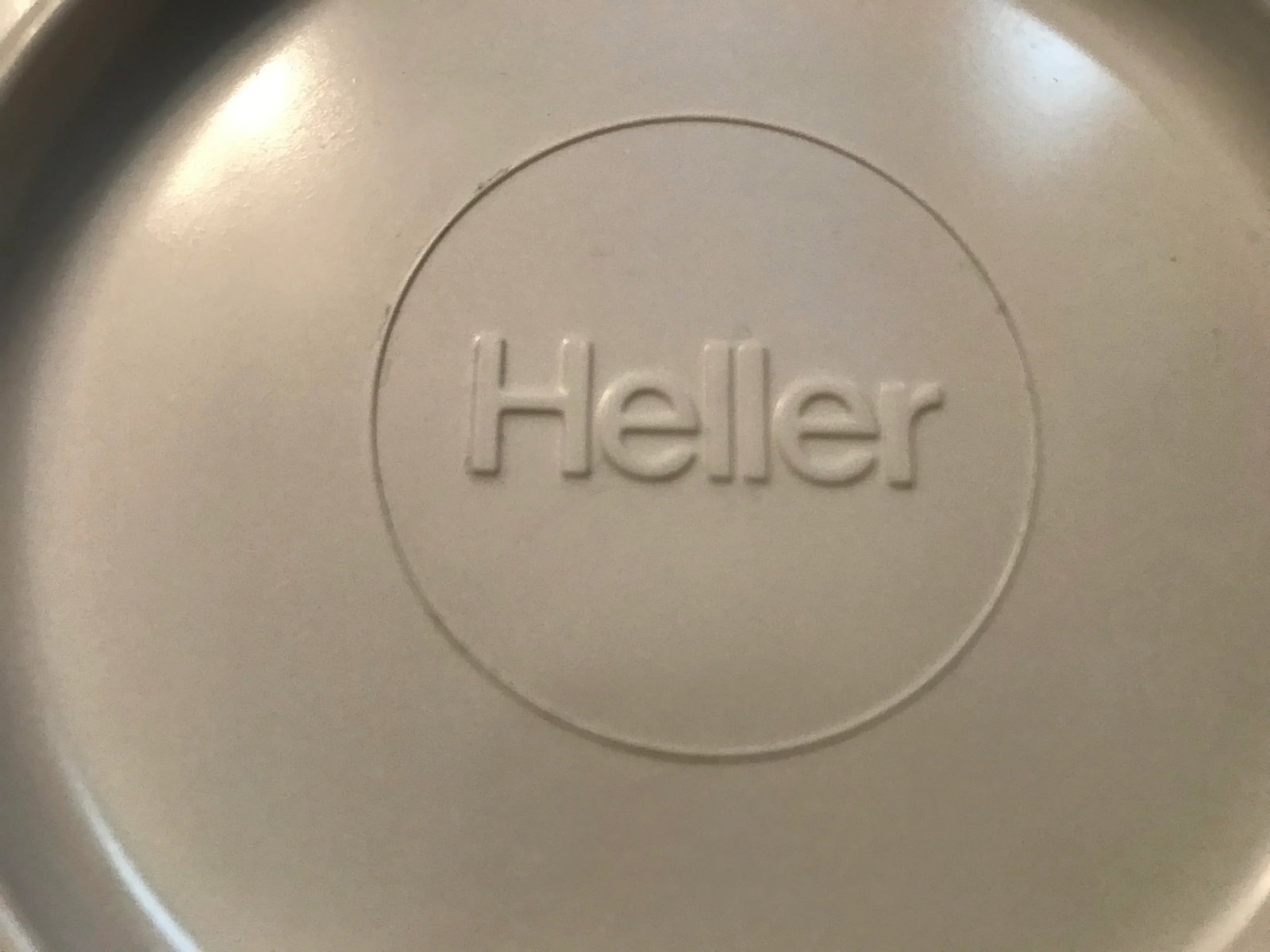 1960s Heller Massimo Vignelli White Melamine Dinnerware Set- 36 Pieces - 7
