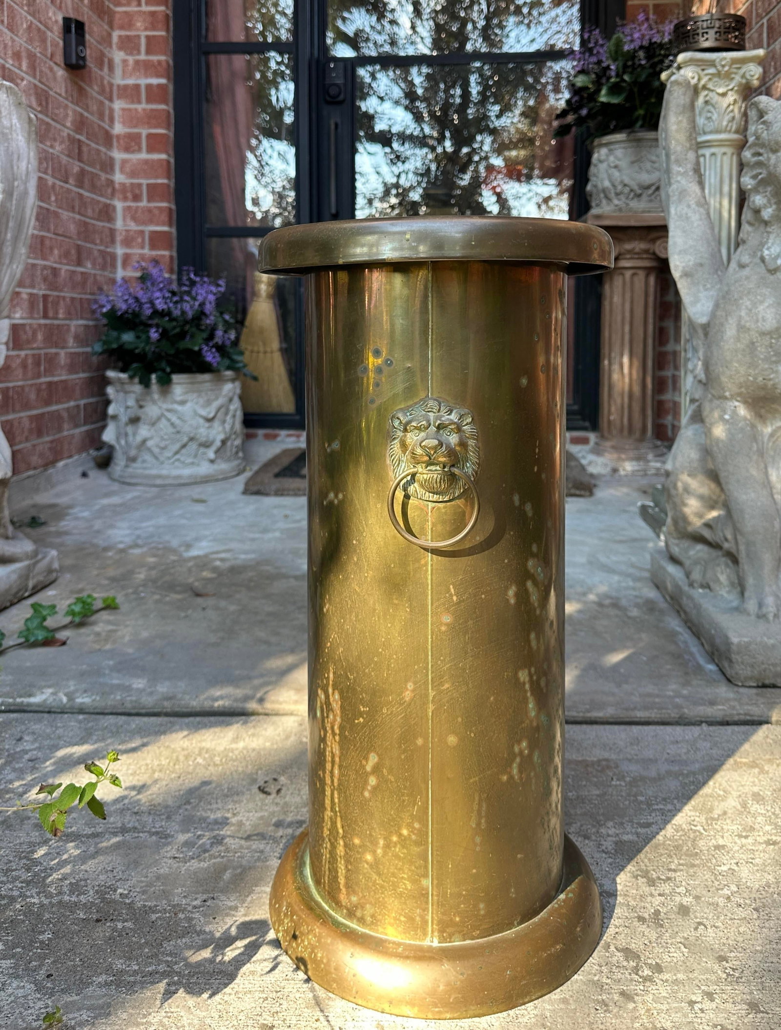 Antique Brass Lion Double Ring Handled Umbrella Stand - 5
