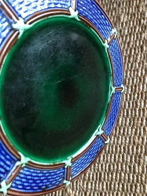 Antique English Wedgewood Majolica Plate - 4